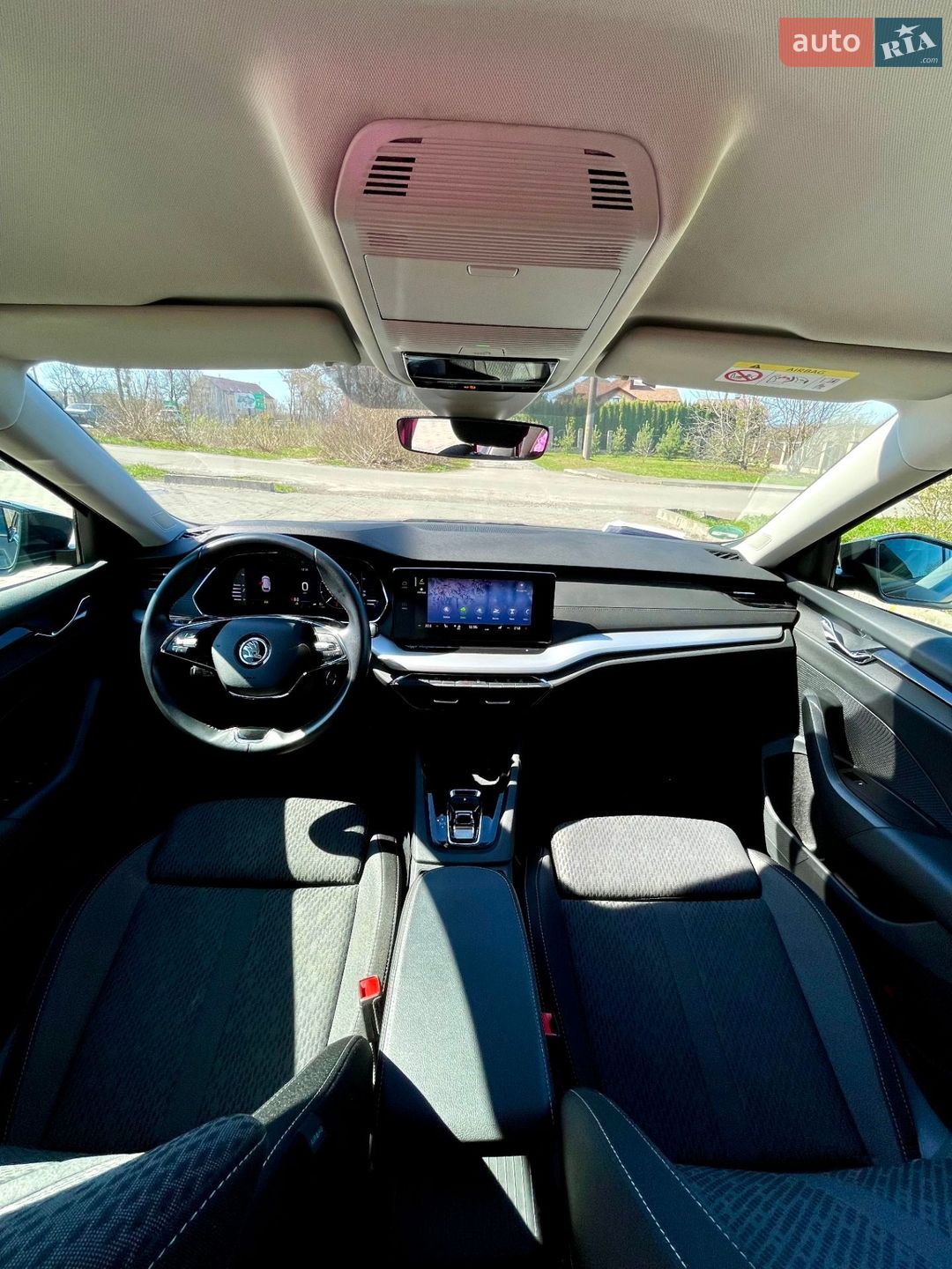 Skoda Octavia 2021 VIN TMBJJ8NX7NY048299 фото оголошення 2 з 36