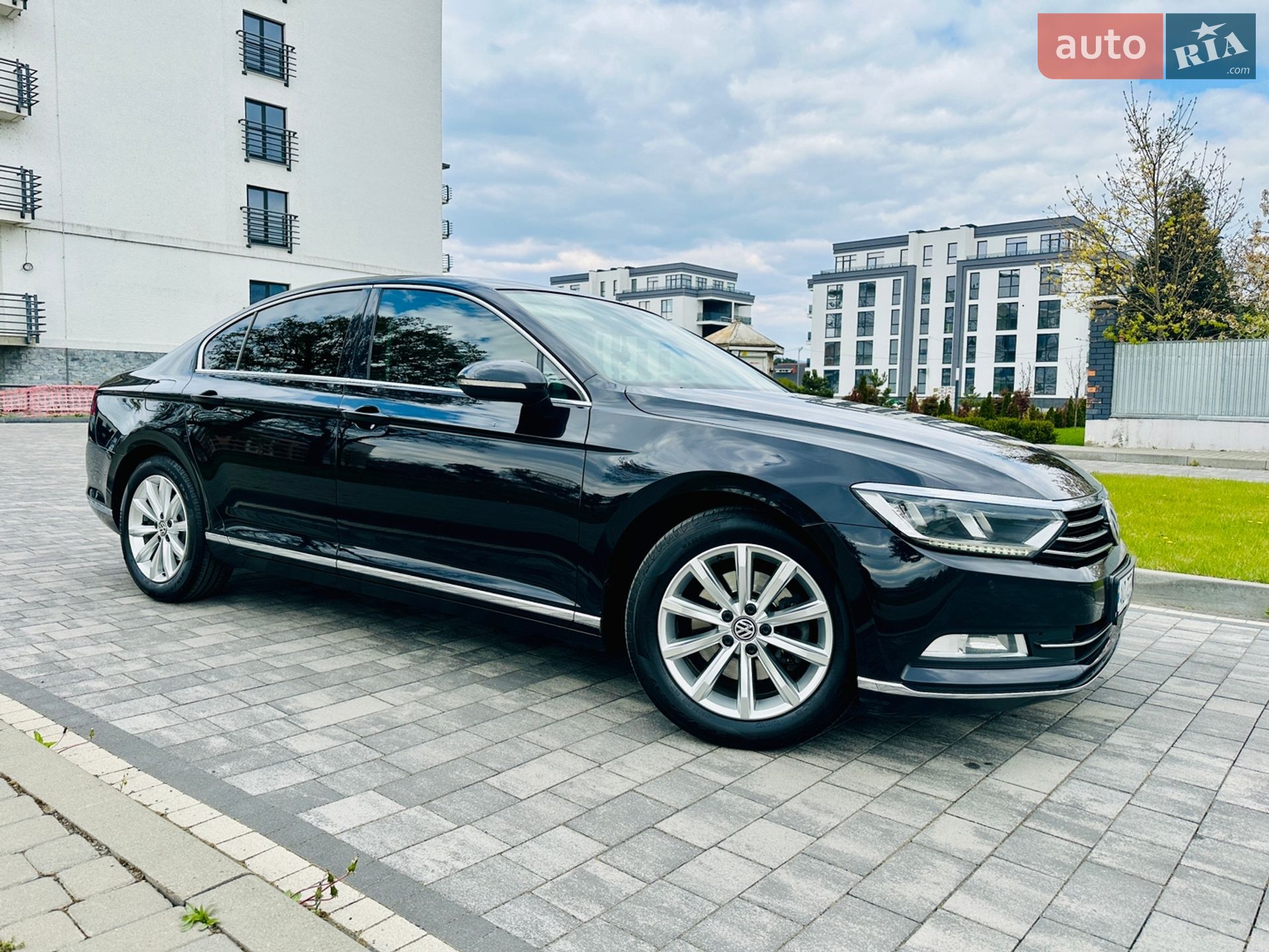 Volkswagen Passat 2015 VIN WVWZZZ3CZFE438570 фото оголошення 9 з 65