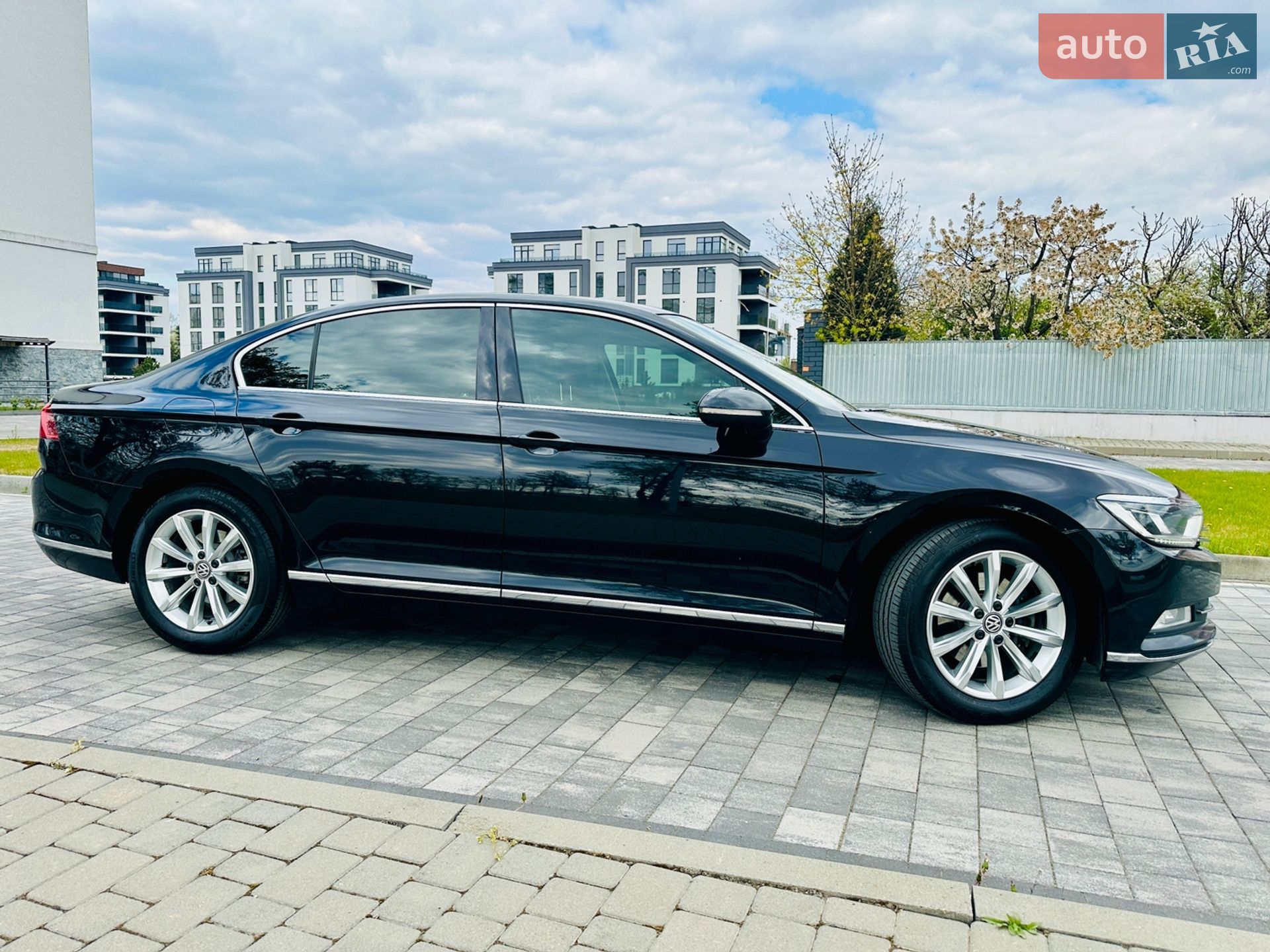 Volkswagen Passat 2015 VIN WVWZZZ3CZFE438570 фото оголошення 11 з 65