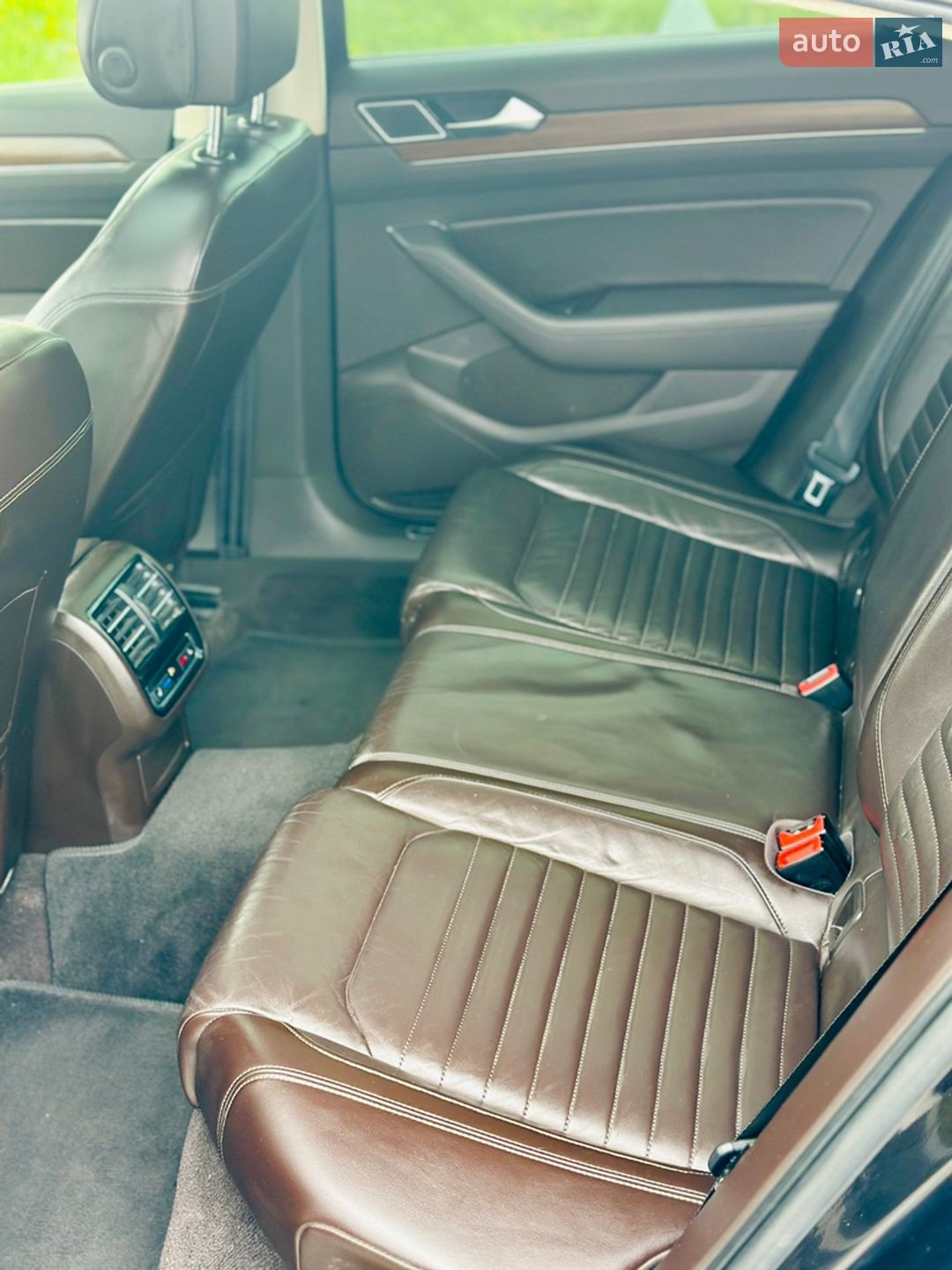 Volkswagen Passat 2015 VIN WVWZZZ3CZFE438570 фото оголошення 41 з 65