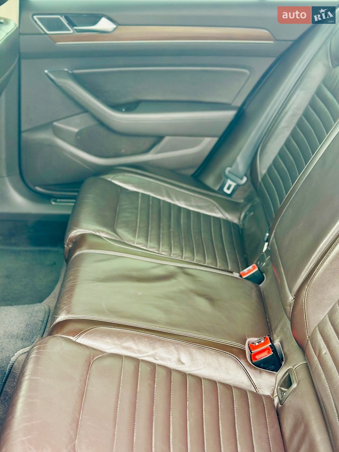 Volkswagen Passat 2015 VIN WVWZZZ3CZFE438570 фото оголошення 42 з 65