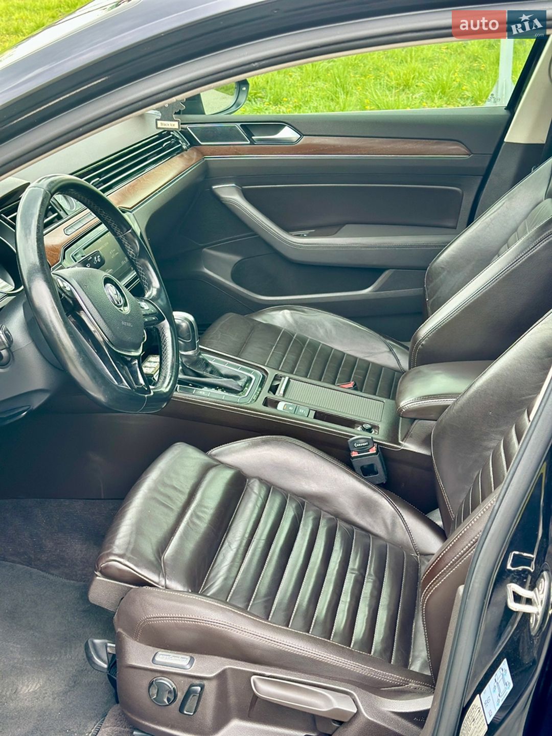 Volkswagen Passat 2015 VIN WVWZZZ3CZFE438570 фото оголошення 43 з 65