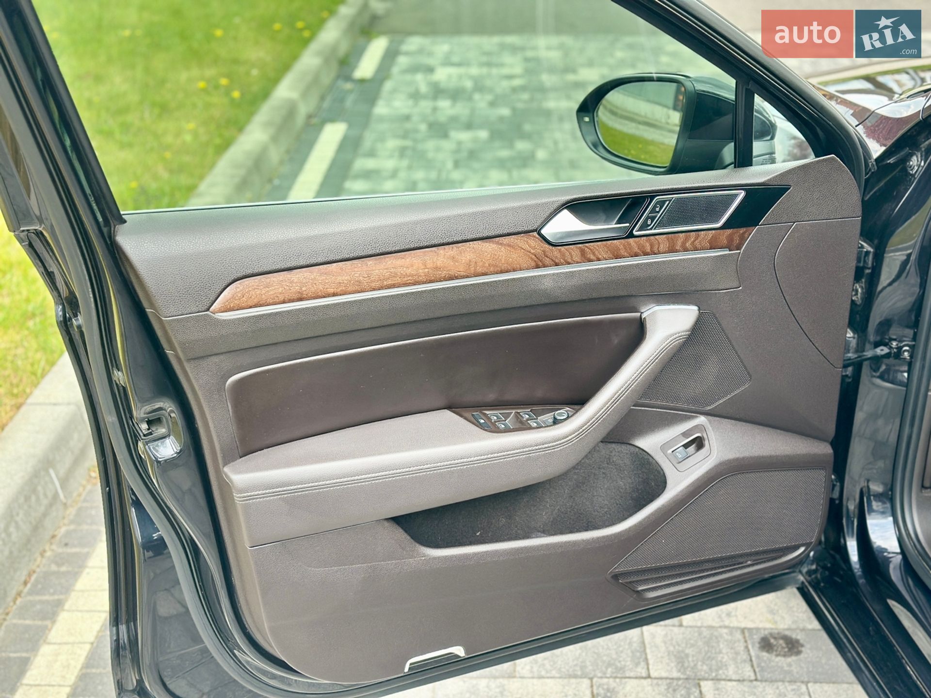 Volkswagen Passat 2015 VIN WVWZZZ3CZFE438570 фото оголошення 45 з 65