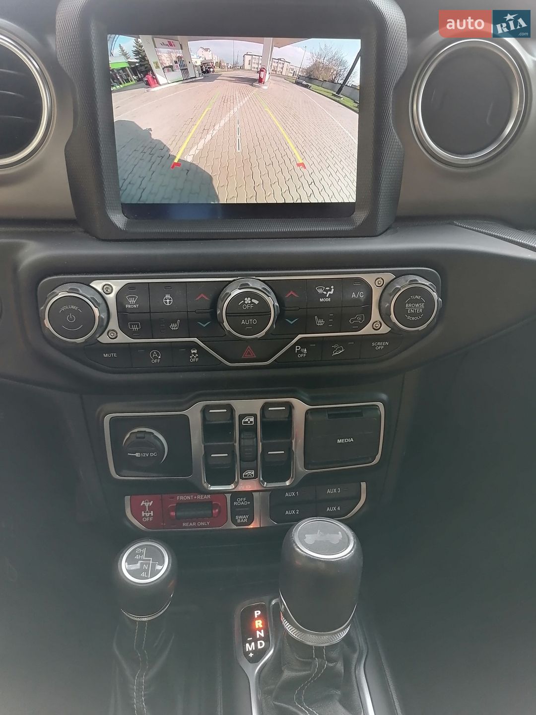Jeep Wrangler 2021 VIN 1C4HJXFG4MW558613 фото оголошення 8 з 25
