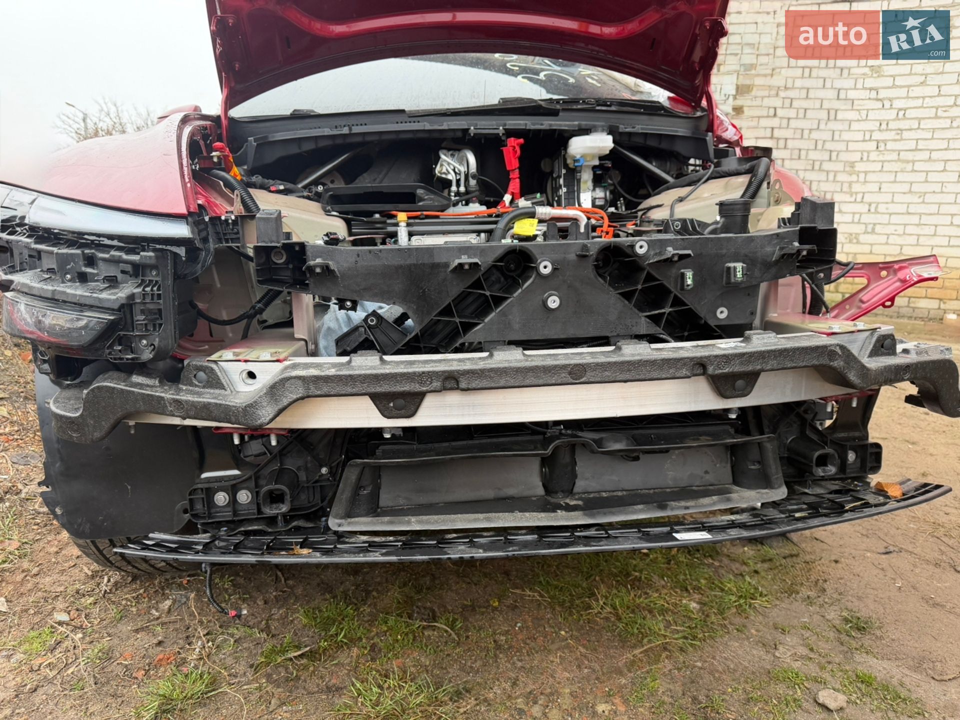 Tesla Model Y 2025 VIN 7SAYGDEE5TF329828 фото оголошення 34 з 37