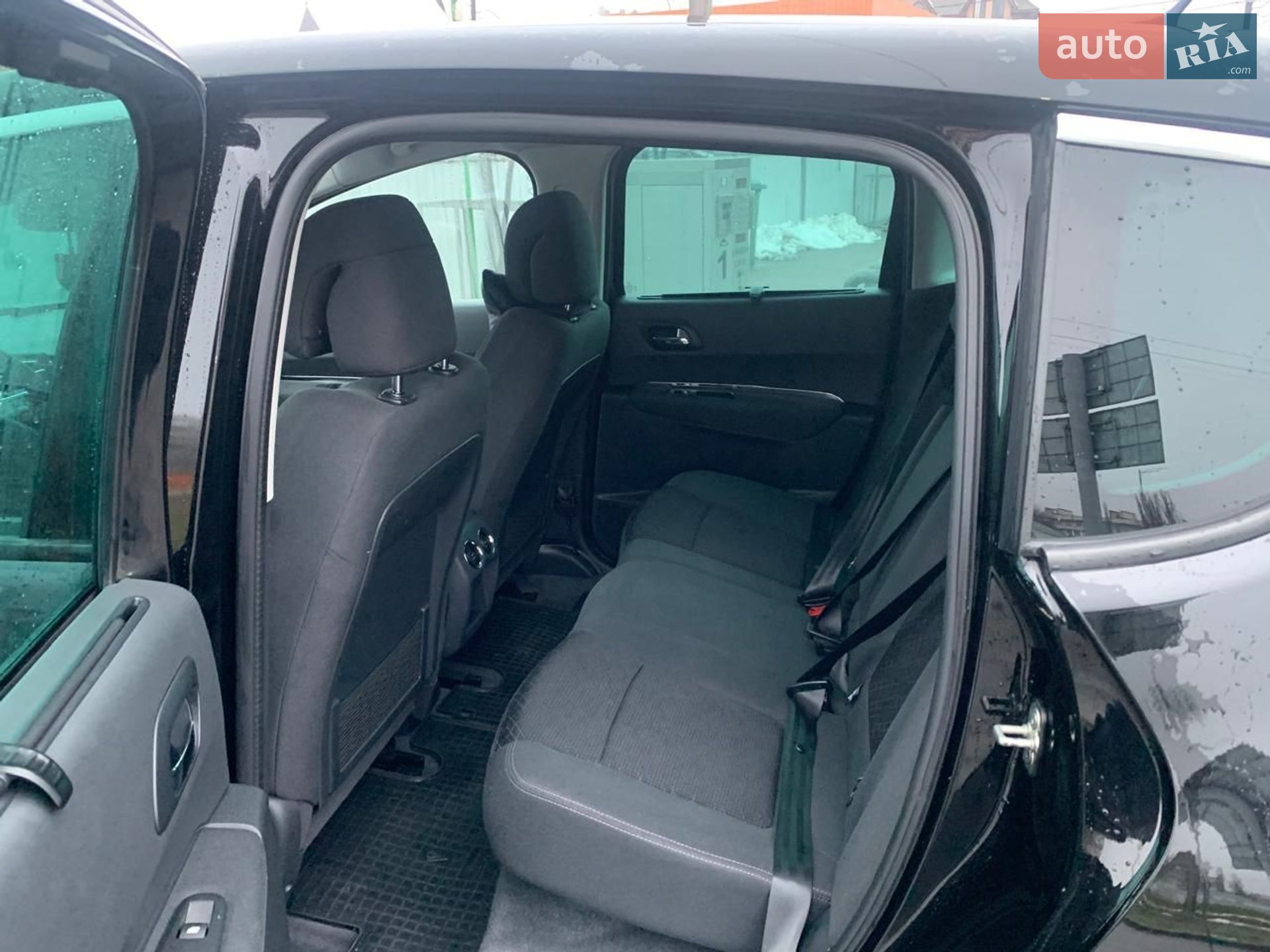 Peugeot 3008 2015 VIN VF30UBHZTFS095763 фото оголошення 2 з 17