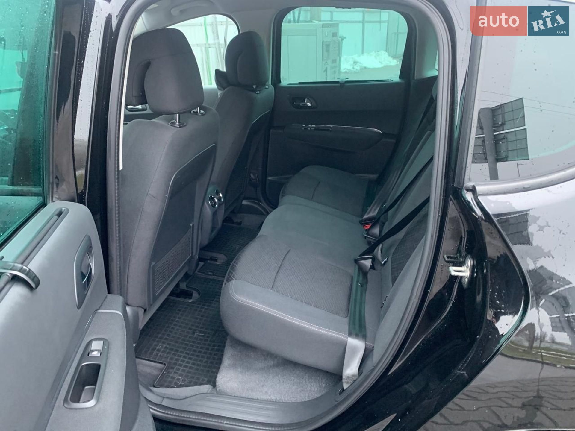 Peugeot 3008 2015 VIN VF30UBHZTFS095763 фото оголошення 8 з 17