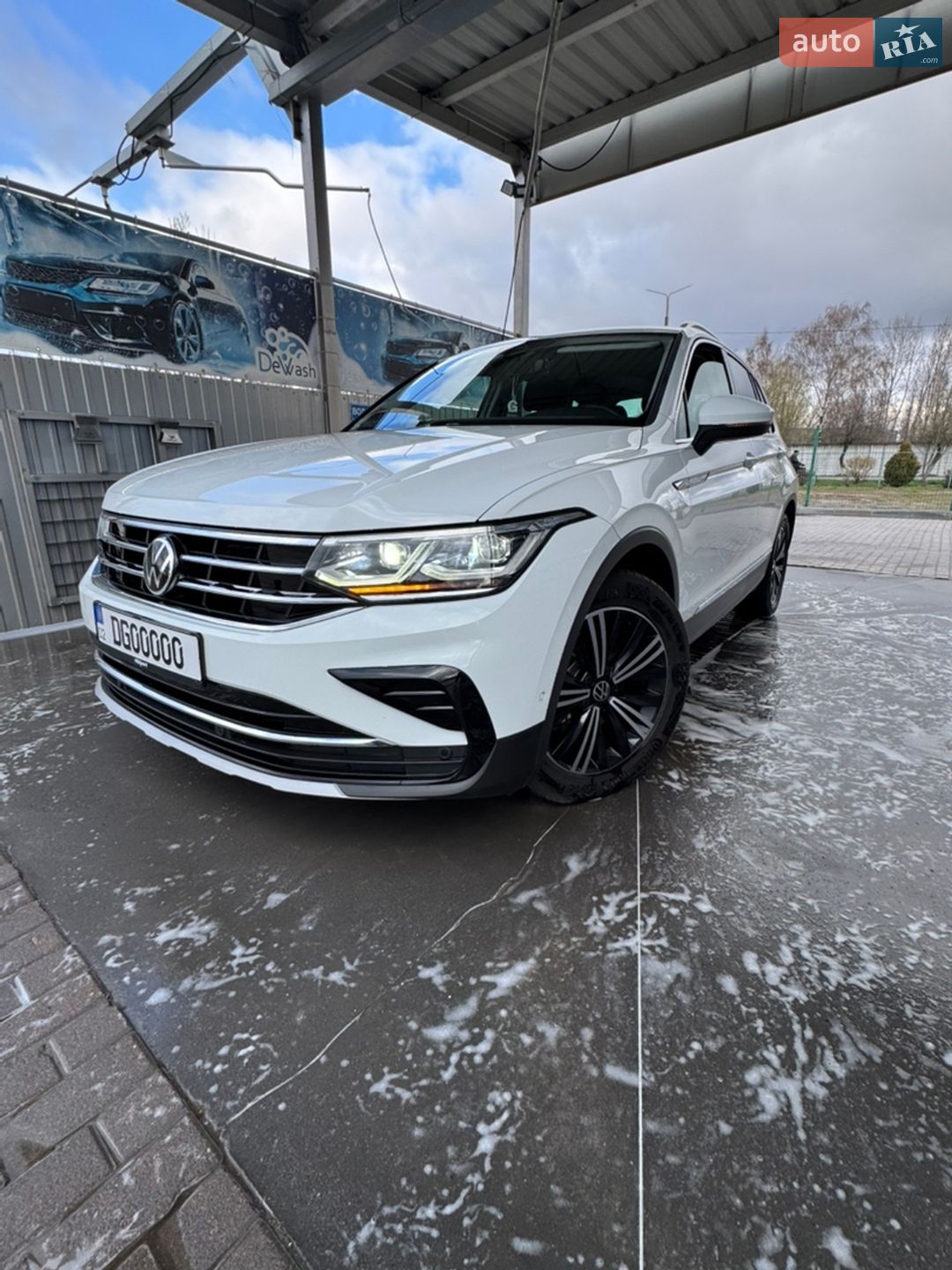 Volkswagen Tiguan 2023 VIN WVGZZZ5N9PW061226 фото оголошення 21 з 361