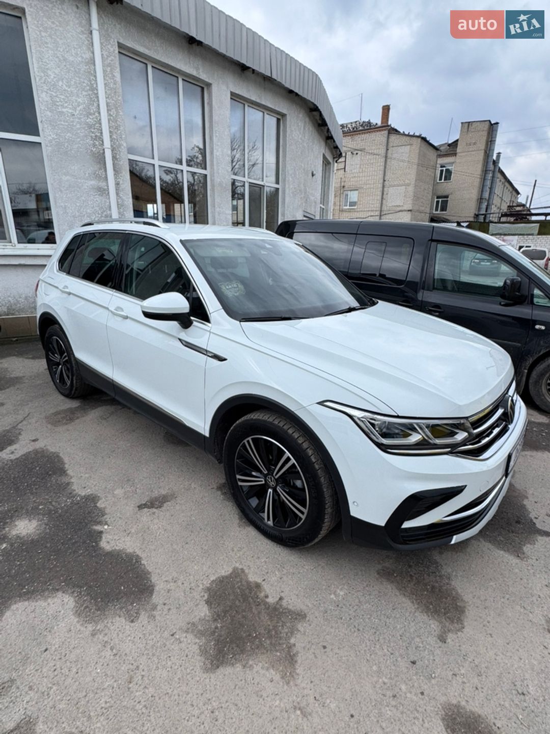 Volkswagen Tiguan 2023 VIN WVGZZZ5N9PW061226 фото оголошення 63 з 361