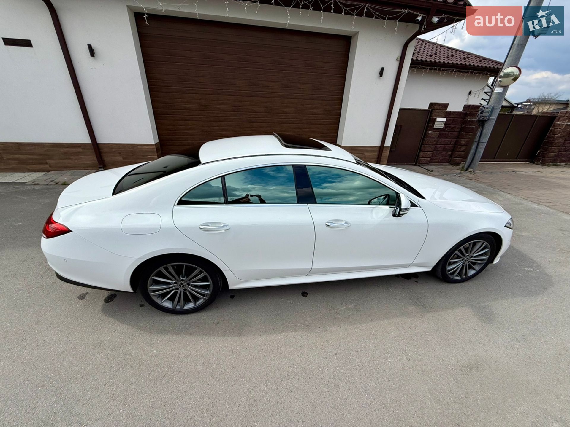 Mercedes-Benz CLS-Class 2018 VIN WDD2J2DB1KA011007 фото оголошення 16 з 45
