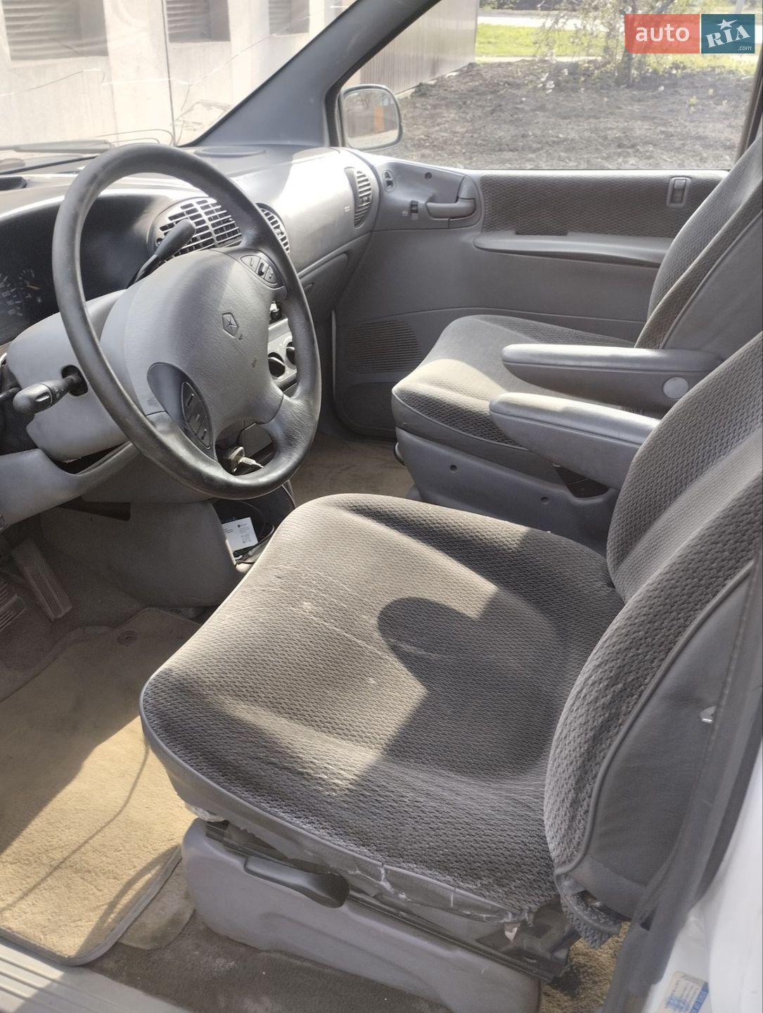 Plymouth Voyager 1996 VIN 1P4GP44R7TB123390 фото оголошення 4 з 9