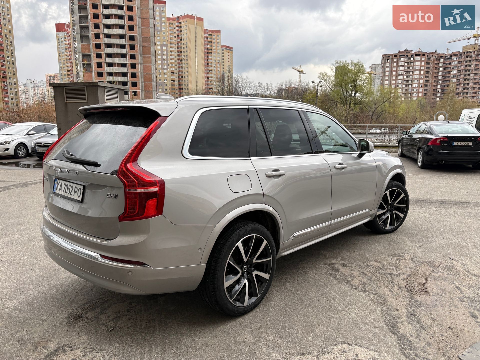 Volvo XC90 2023 VIN YV40621N8P1993463 фото оголошення 7 з 27
