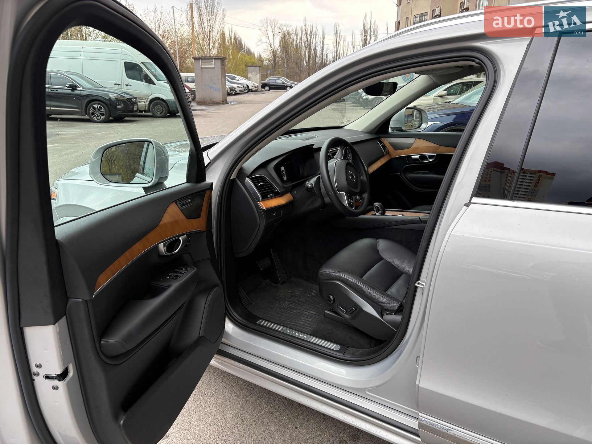 Volvo XC90 2023 VIN YV40621N8P1993463 фото оголошення 14 з 27