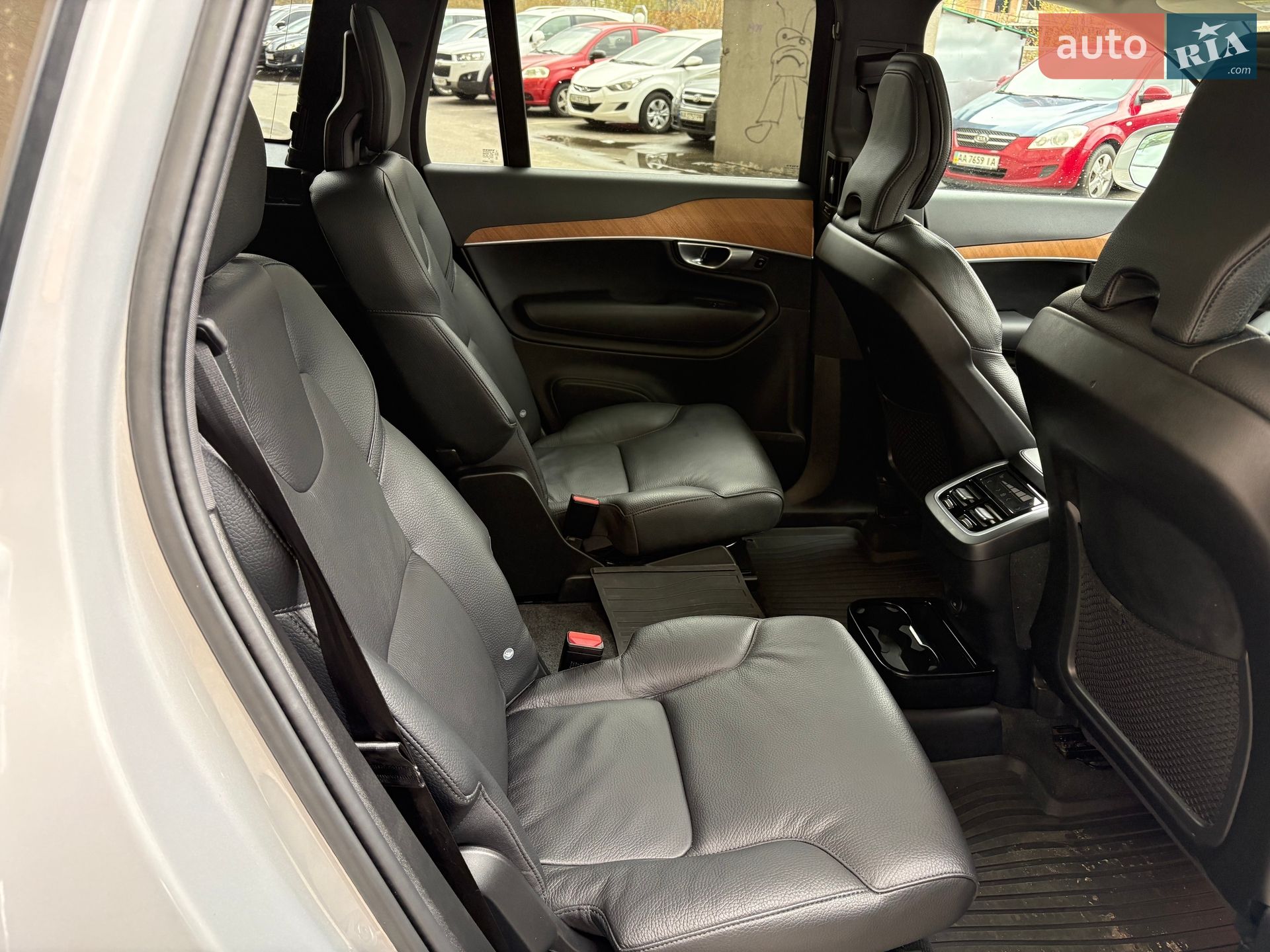 Volvo XC90 2023 VIN YV40621N8P1993463 фото оголошення 16 з 27