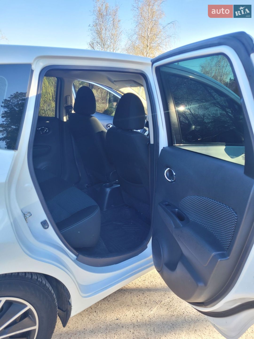 Nissan Versa Note 2016 VIN 3N1CE2CP0GL385661 фото оголошення 12 з 20