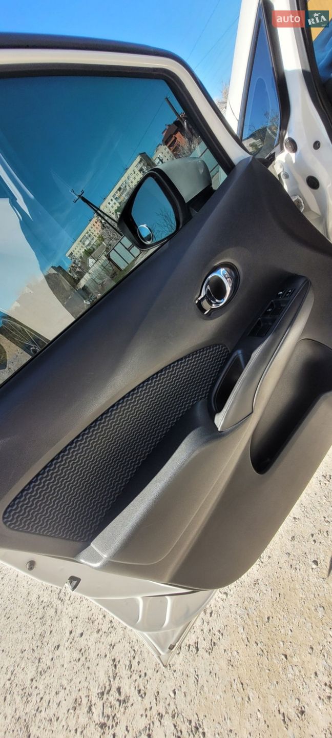 Nissan Versa Note 2016 VIN 3N1CE2CP0GL385661 фото оголошення 11 з 20