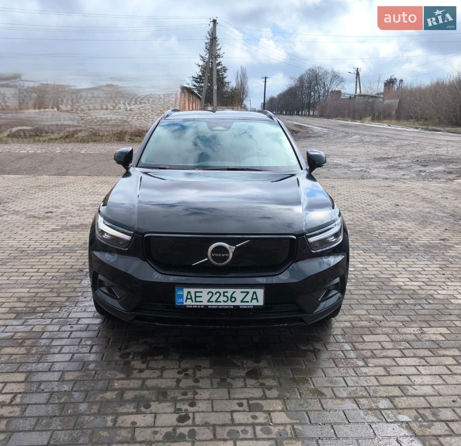 Volvo Xc40 2021 VIN YV1XZEDVEN2676245 фото оголошення 3 з 49