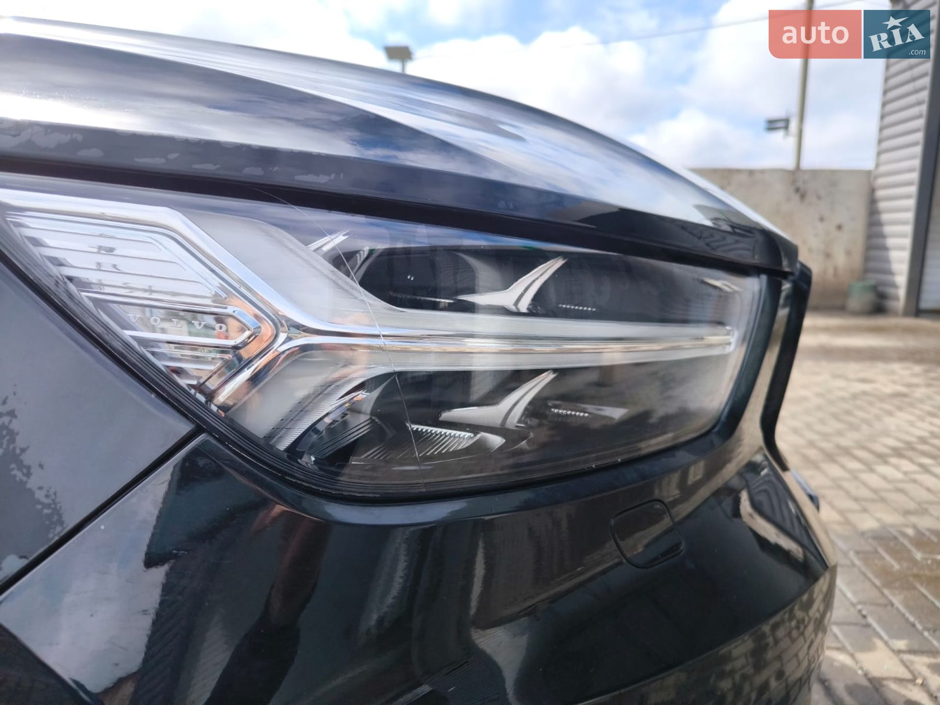 Volvo Xc40 2021 VIN YV1XZEDVEN2676245 фото оголошення 8 з 49