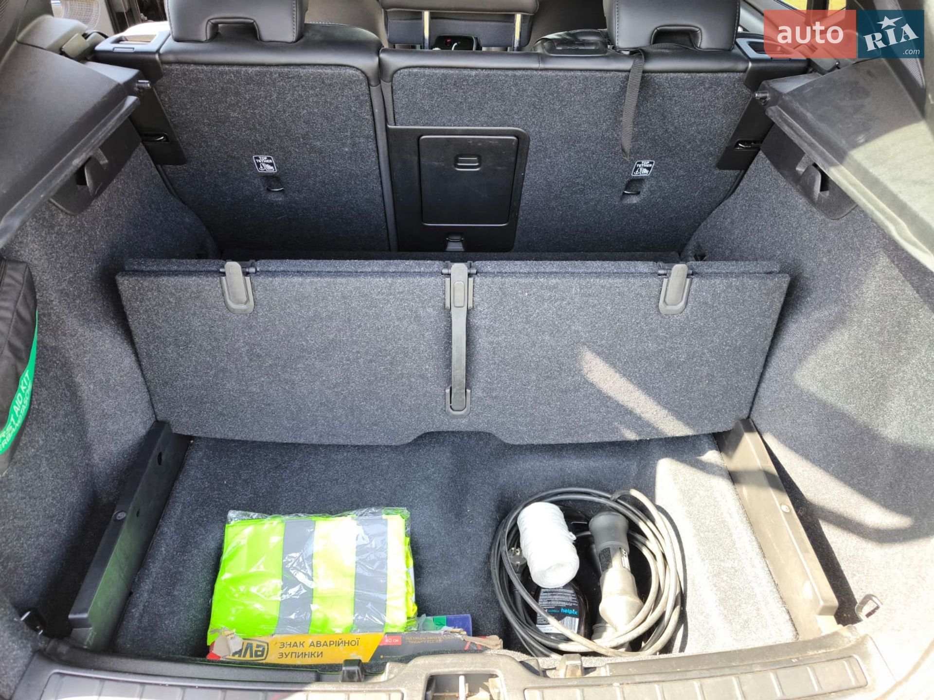 Volvo Xc40 2021 VIN YV1XZEDVEN2676245 фото оголошення 19 з 49