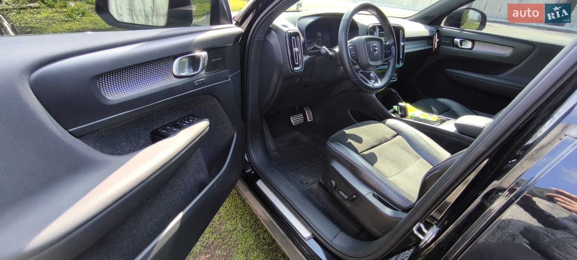 Volvo Xc40 2021 VIN YV1XZEDVEN2676245 фото оголошення 21 з 49