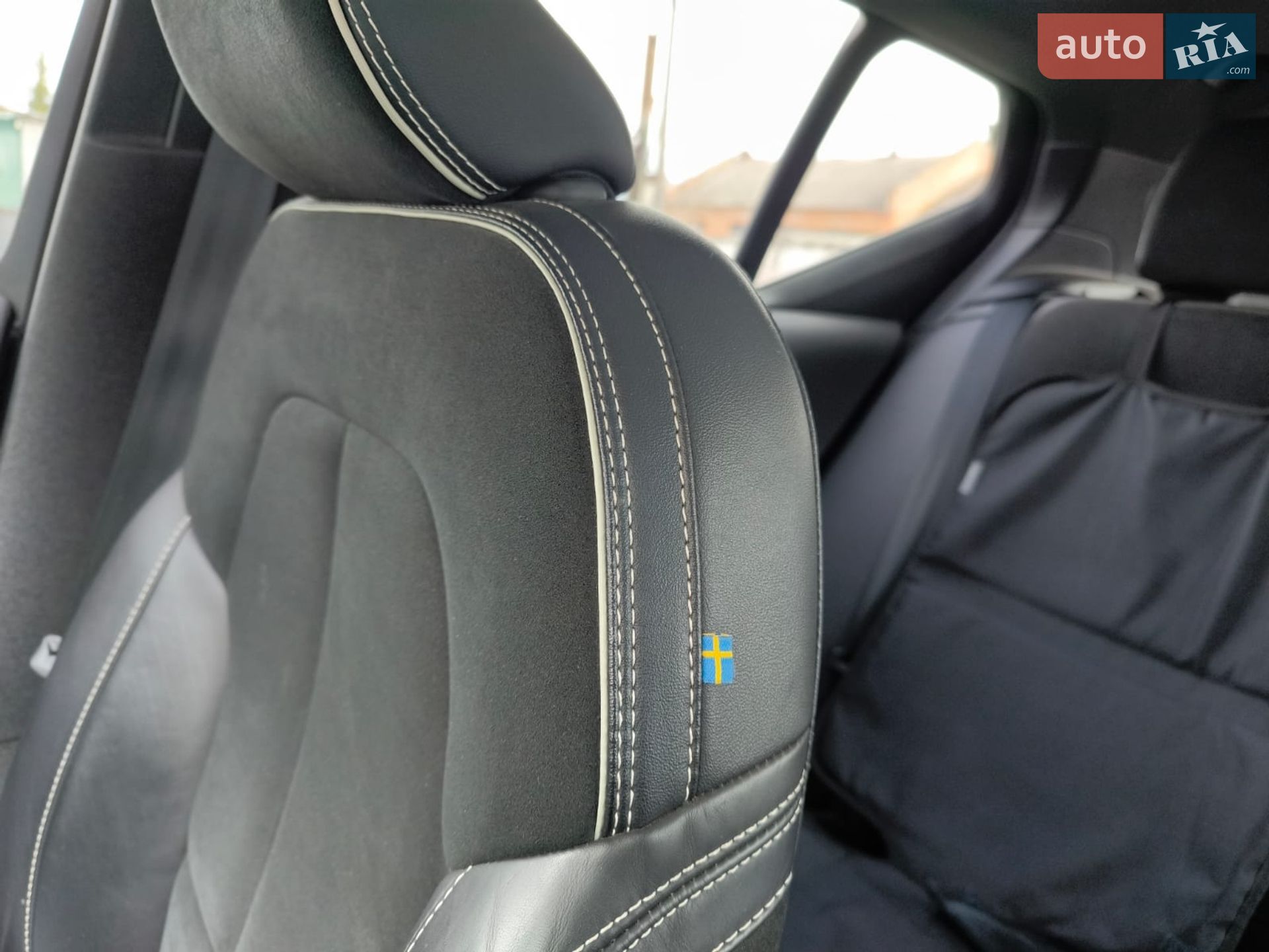 Volvo Xc40 2021 VIN YV1XZEDVEN2676245 фото оголошення 24 з 49