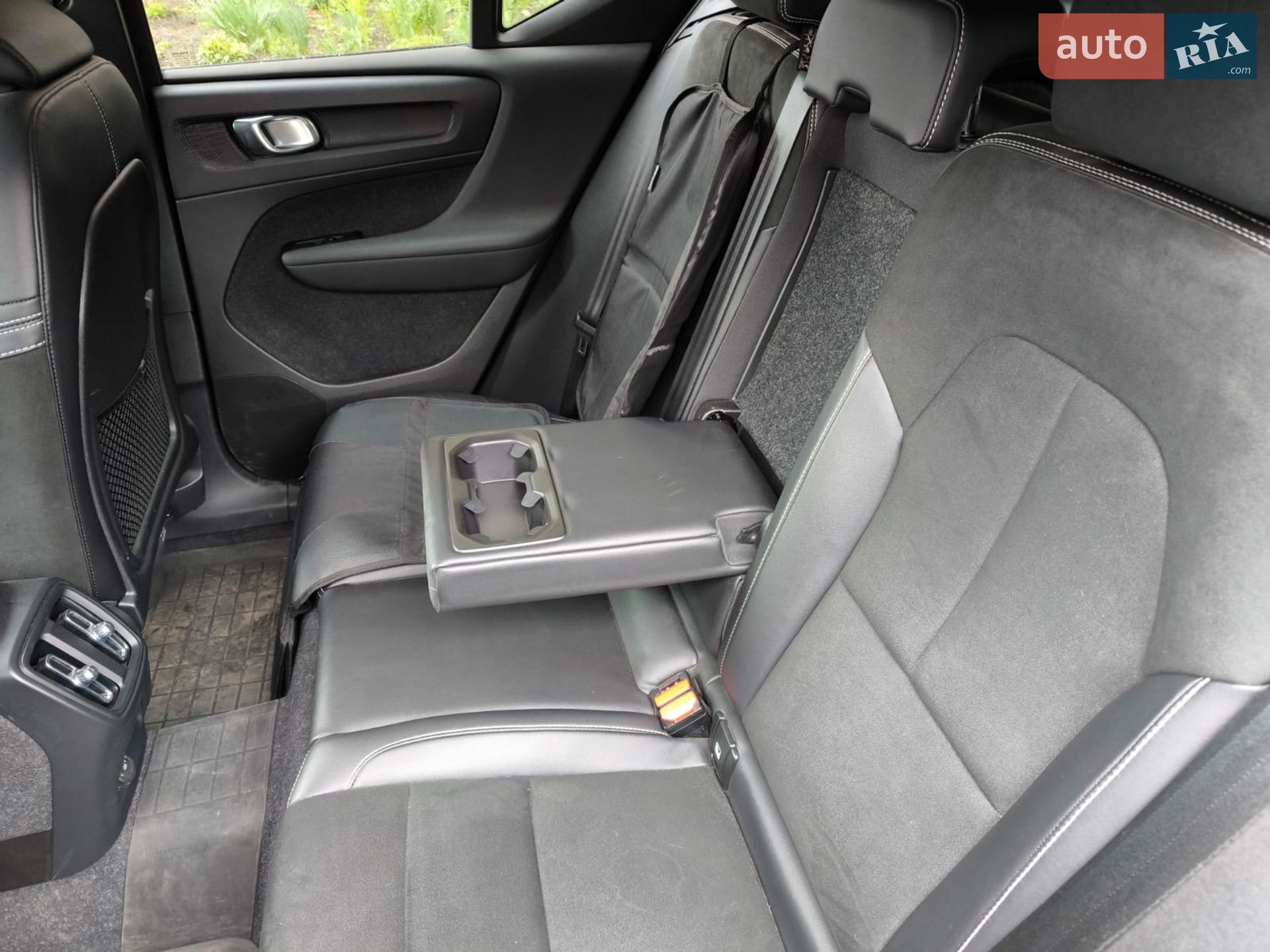 Volvo Xc40 2021 VIN YV1XZEDVEN2676245 фото оголошення 26 з 49