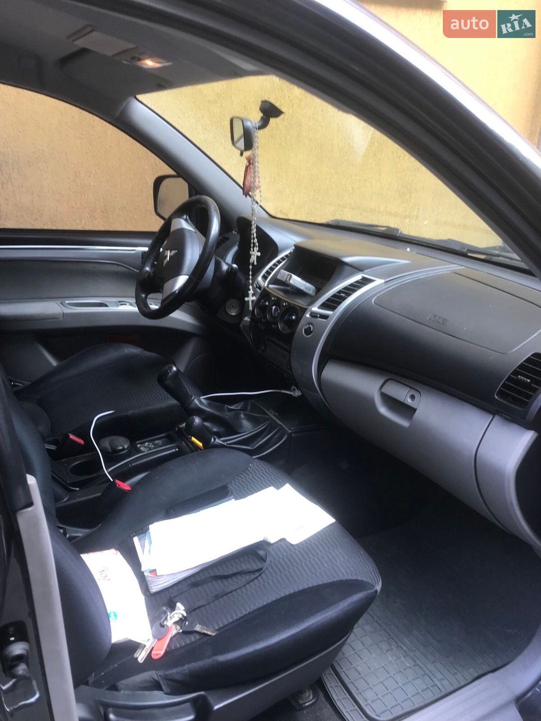 Mitsubishi Pajero Sport 2011 VIN MMCGNKH40BFZ08282 фото оголошення 4 з 5