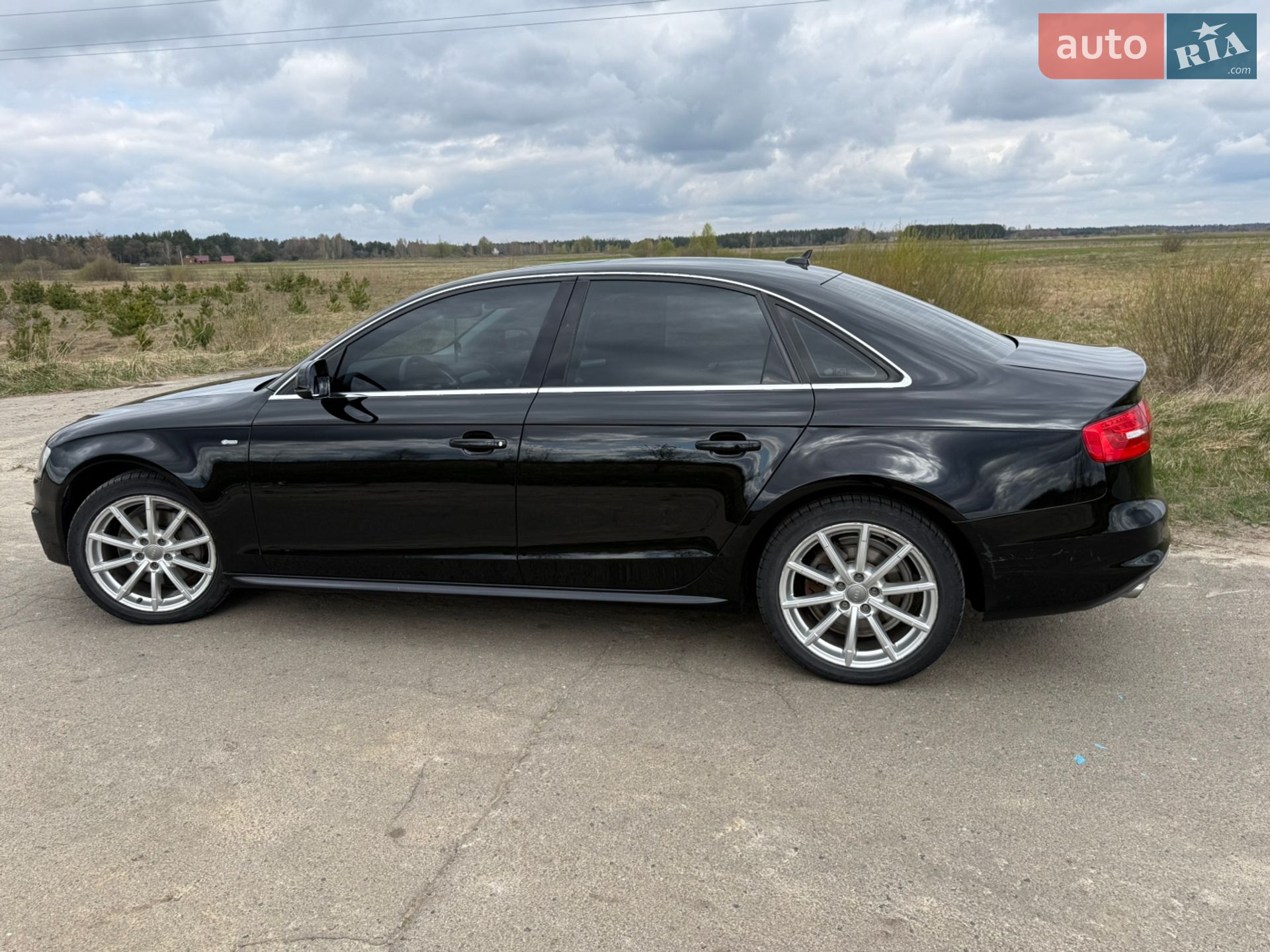 Audi A4 2015 VIN WAUBFAFL6GN018348 фото оголошення 25 з 27