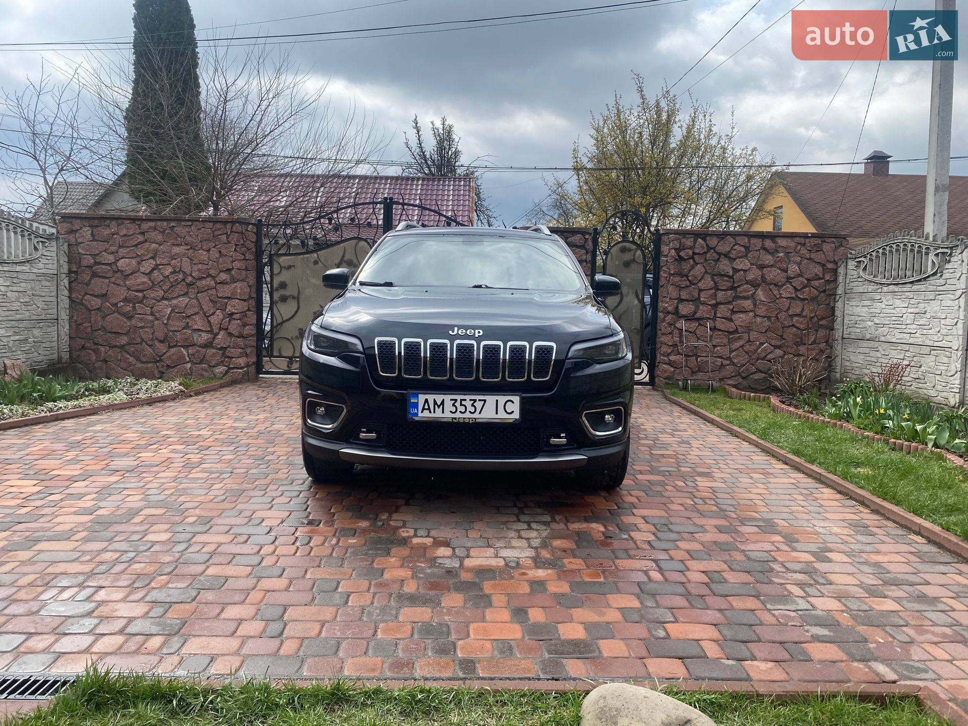Jeep Cherokee 2019 VIN 1C4PJMDX1KD422770 фото оголошення 3 з 16