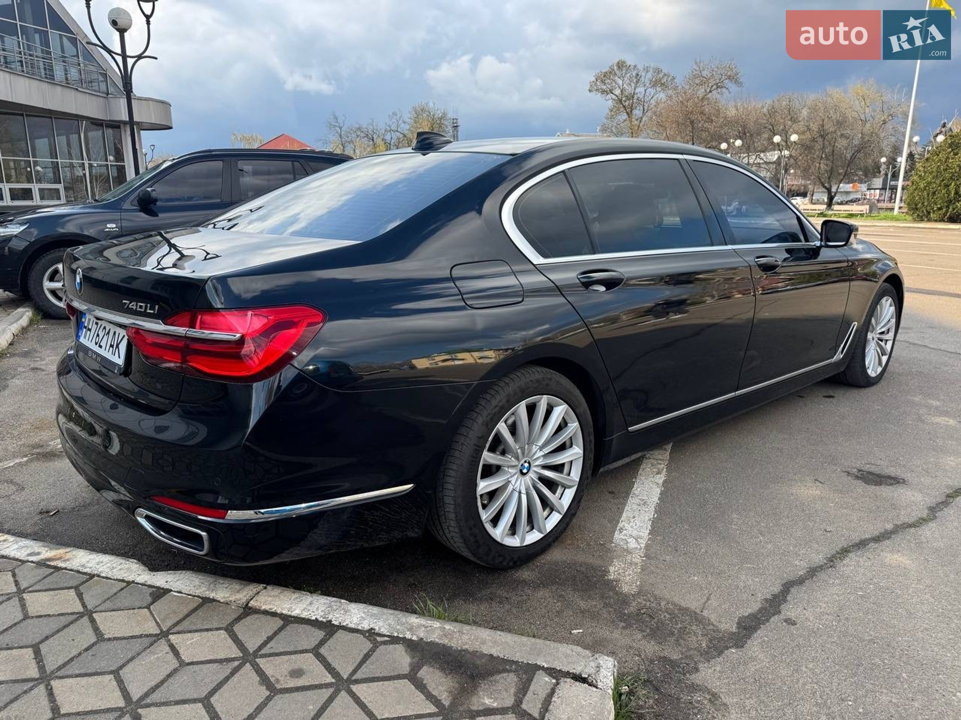 BMW 7 Series 2017 VIN WBA7E410X0GV23195 фото оголошення 7 з 31