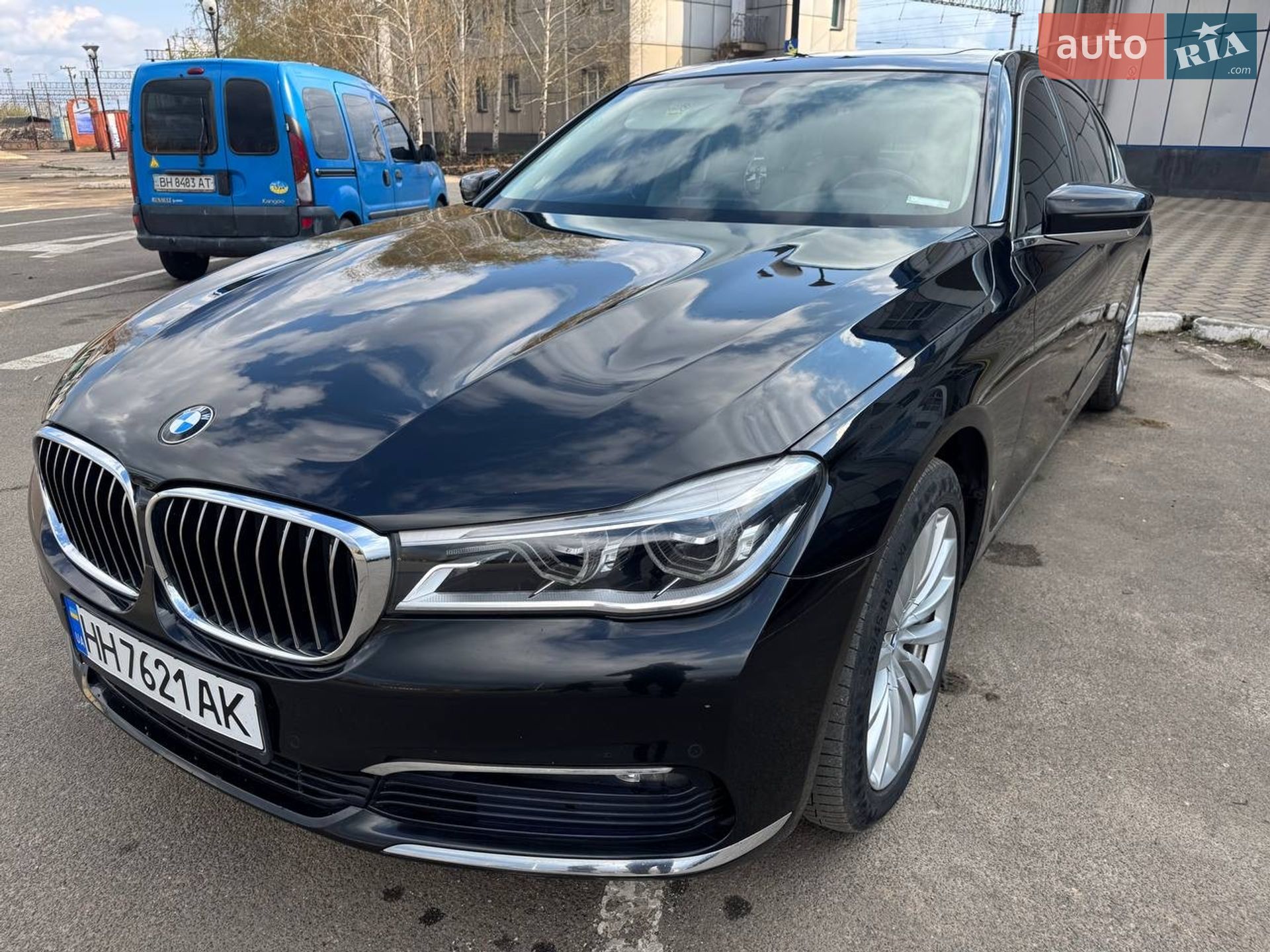 BMW 7 Series 2017 VIN WBA7E410X0GV23195 фото оголошення 14 з 31