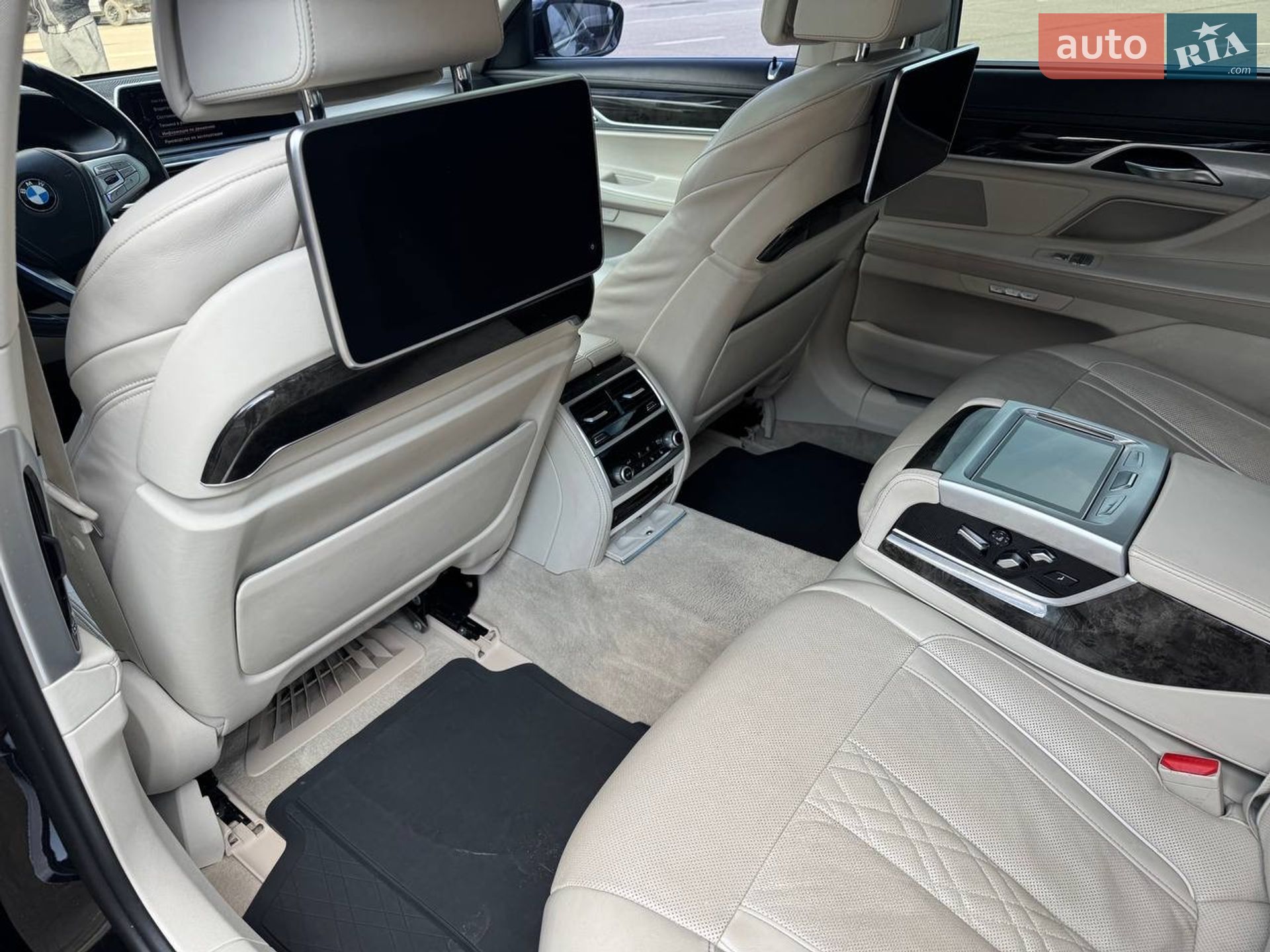 BMW 7 Series 2017 VIN WBA7E410X0GV23195 фото оголошення 21 з 31