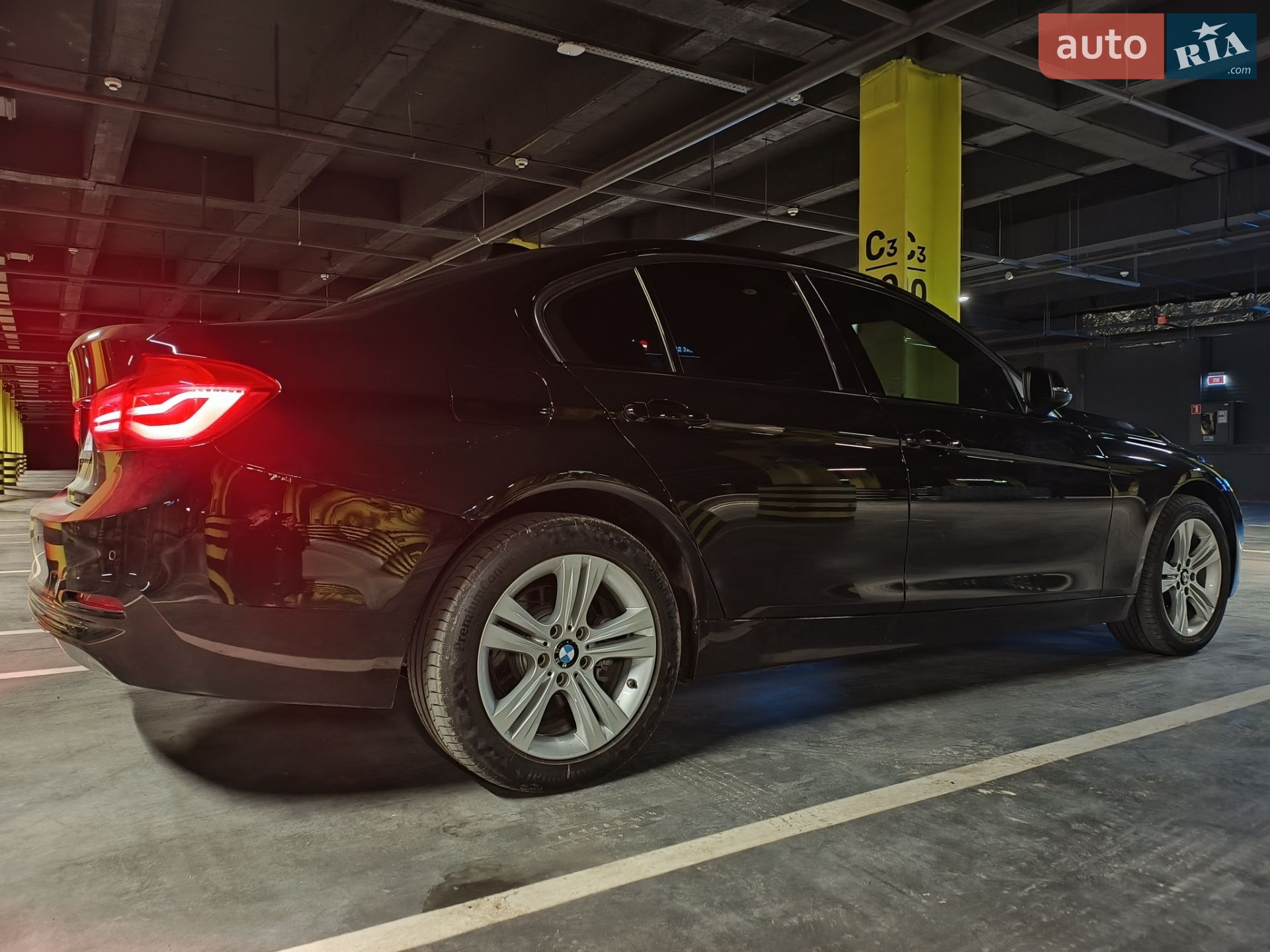 BMW 3 Series 2017 VIN WBA8B9G50JNU99709 фото оголошення 4 з 8