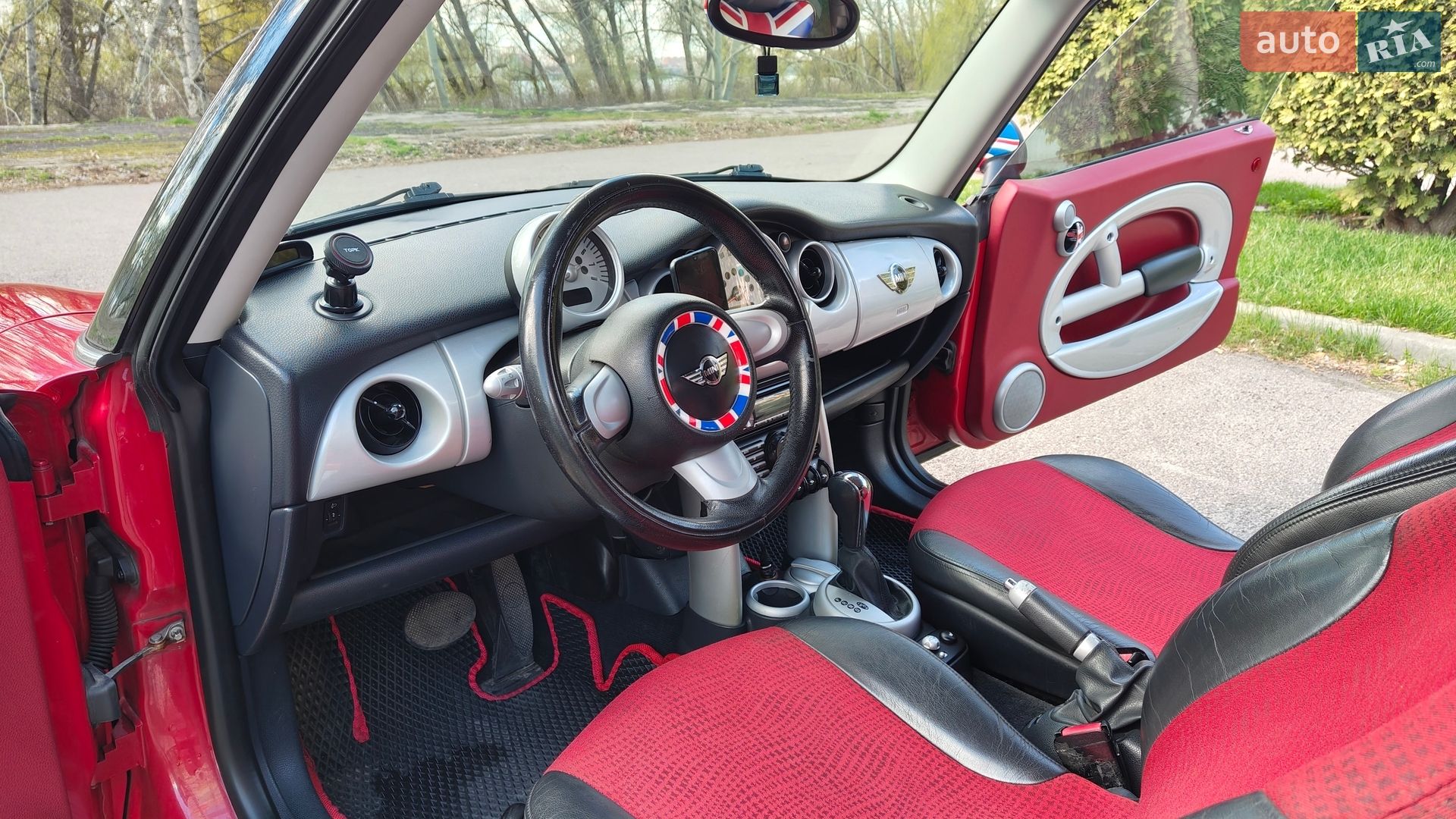 MINI Cooper 2003 VIN WMWRC31020TB88159 фото оголошення 28 з 34