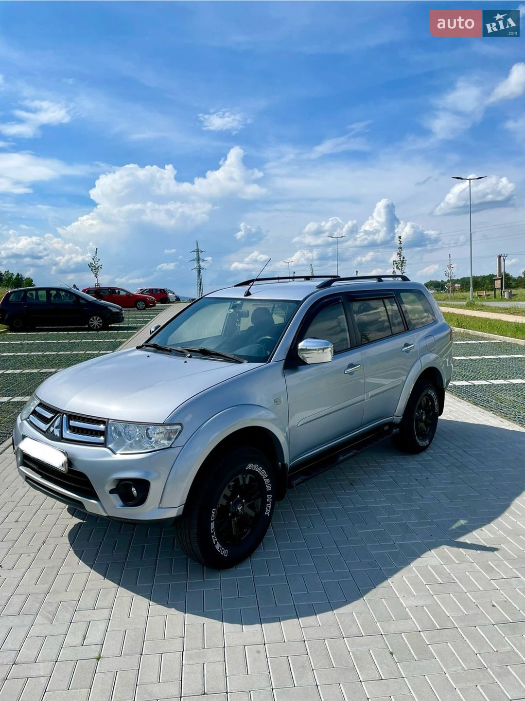 Mitsubishi Pajero Sport 2013 VIN MMCGNKH40EDZ00168 фото оголошення 2 з 33