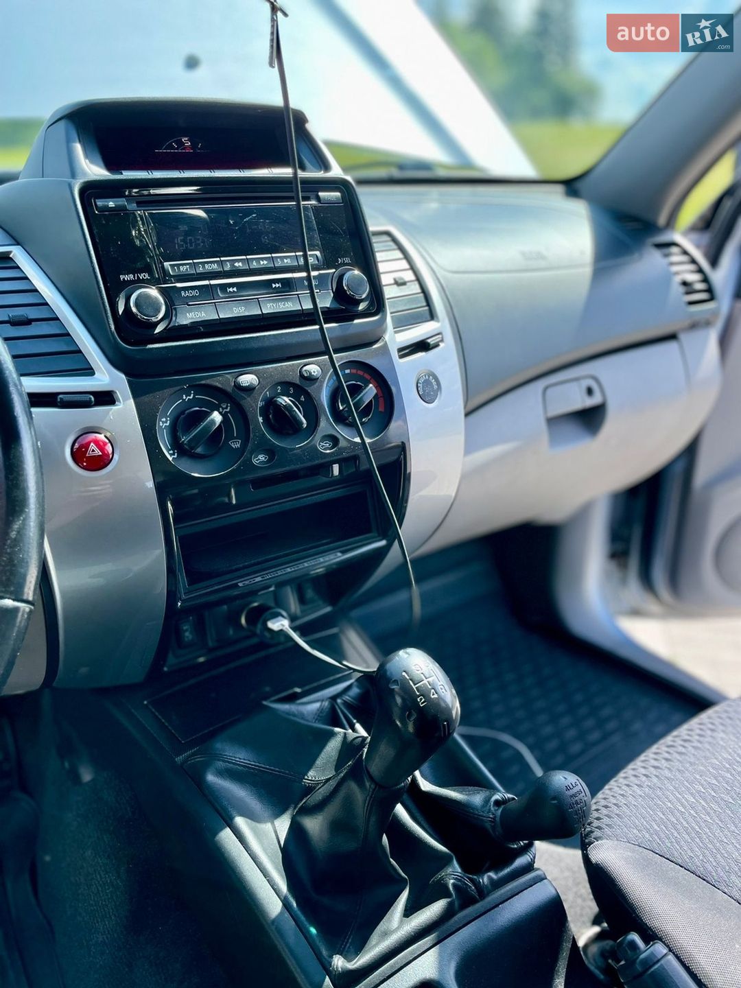 Mitsubishi Pajero Sport 2013 VIN MMCGNKH40EDZ00168 фото оголошення 26 з 33