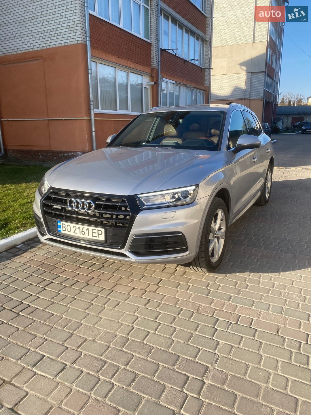 Audi Q5 2017 VIN WA1BNAFY7J2037088 фото оголошення 2 з 14