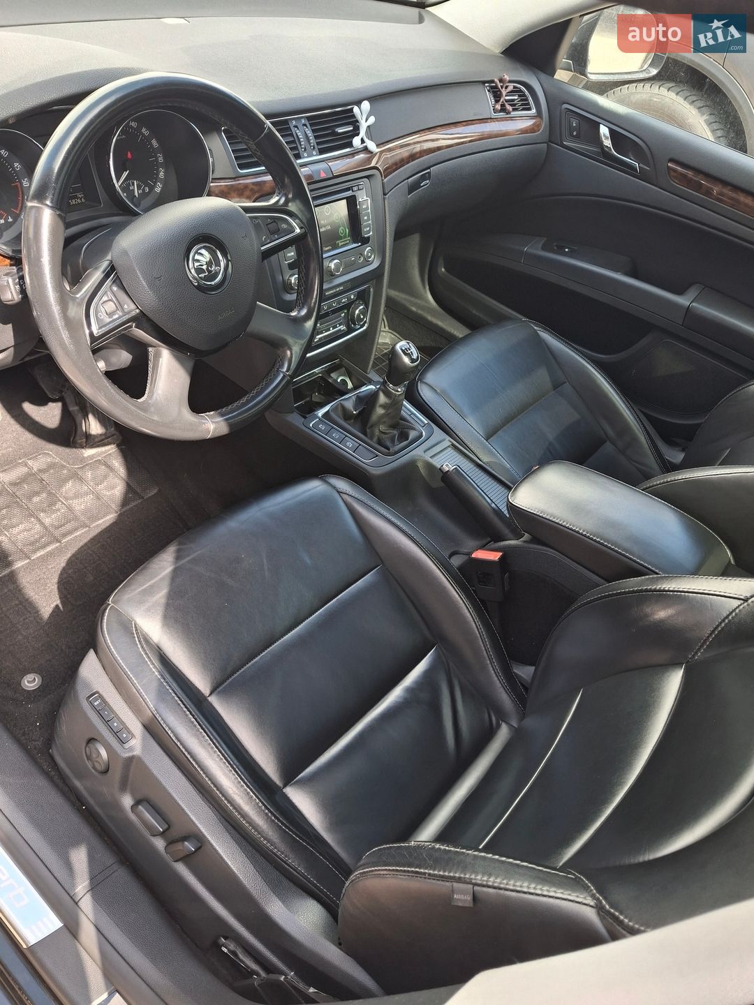 Skoda Superb 2014 VIN TMBJJ73T7F9032593 фото оголошення 14 з 24