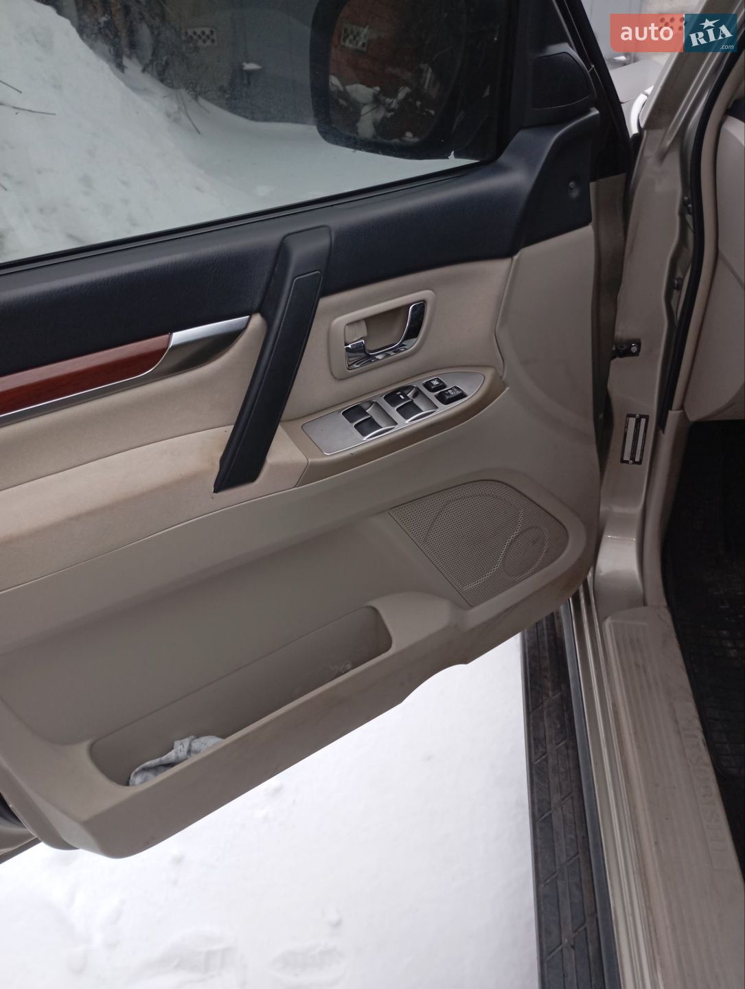 Mitsubishi Pajero Wagon 2007 VIN JMYLRV93W7J710390 фото оголошення 12 з 22
