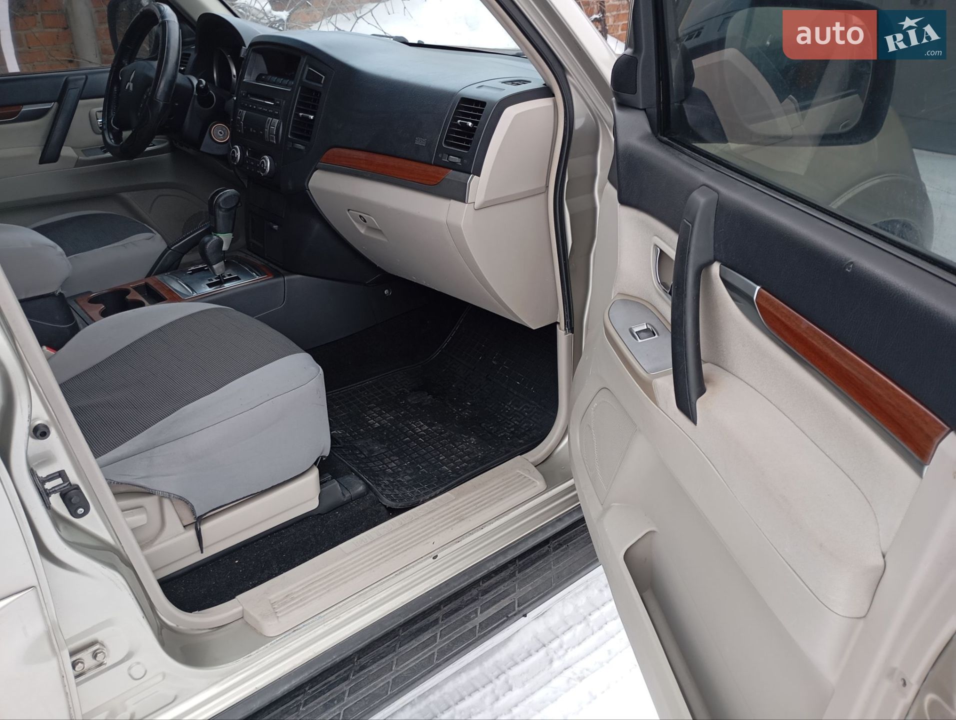 Mitsubishi Pajero Wagon 2007 VIN JMYLRV93W7J710390 фото оголошення 10 з 22