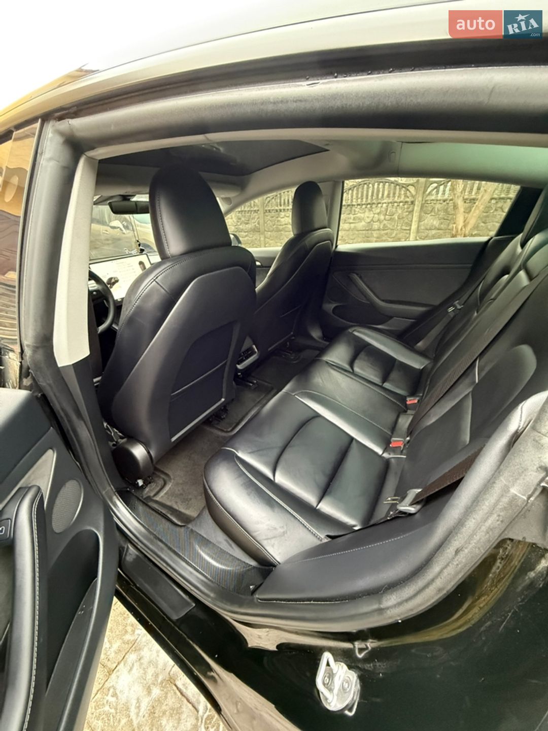 Tesla Model 3 2023 VIN 5YJ3E1EC3PF628122 фото оголошення 29 з 61