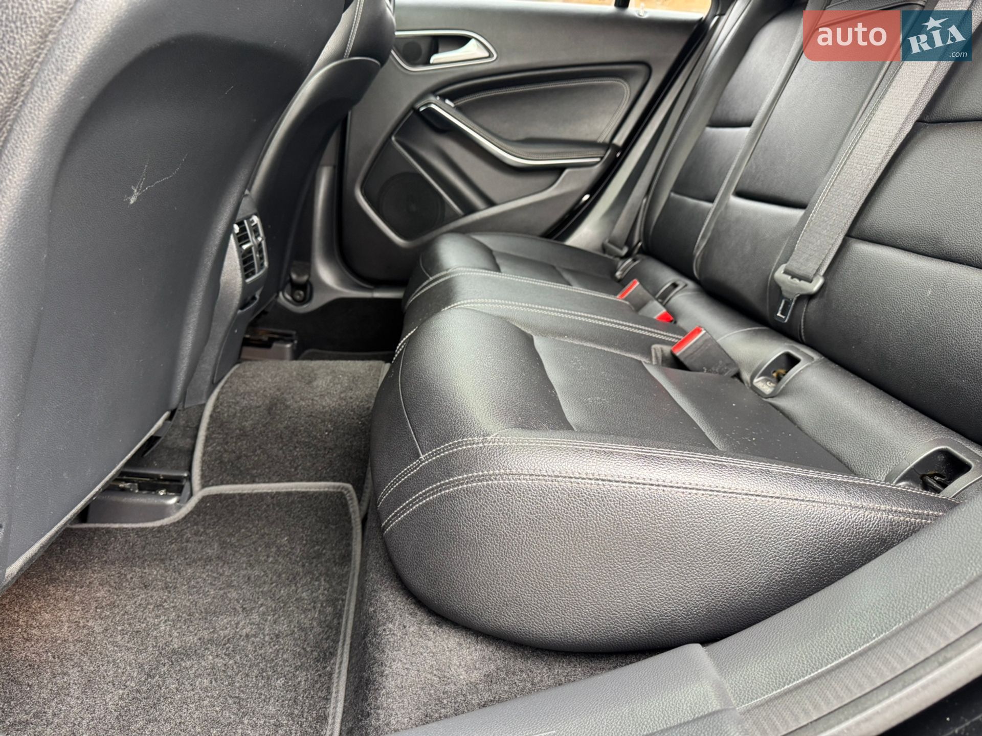 Mercedes-Benz CLA-Class 2017 VIN WDDSJ4GB1JN547289 фото оголошення 23 з 45