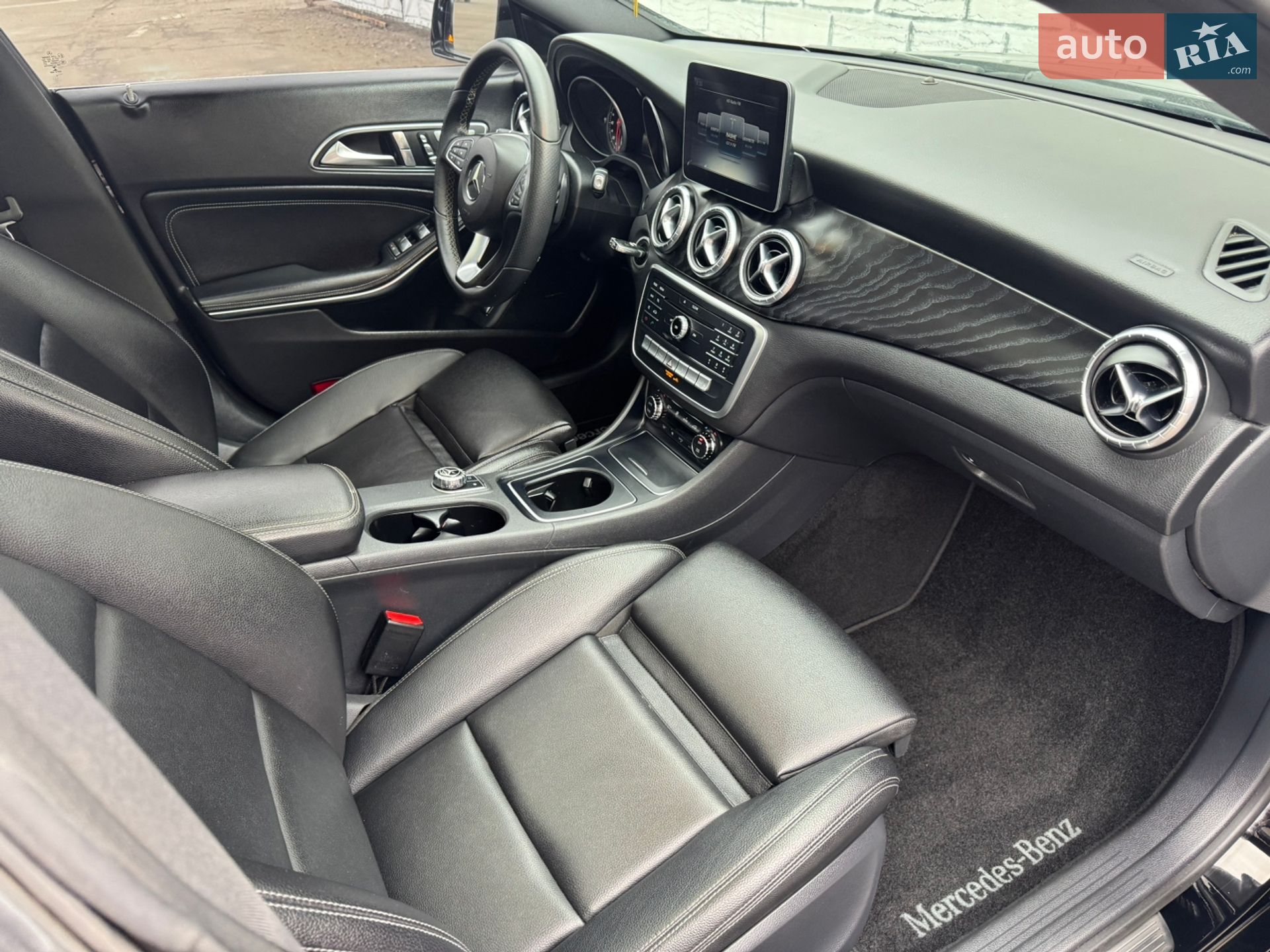 Mercedes-Benz CLA-Class 2017 VIN WDDSJ4GB1JN547289 фото оголошення 35 з 45