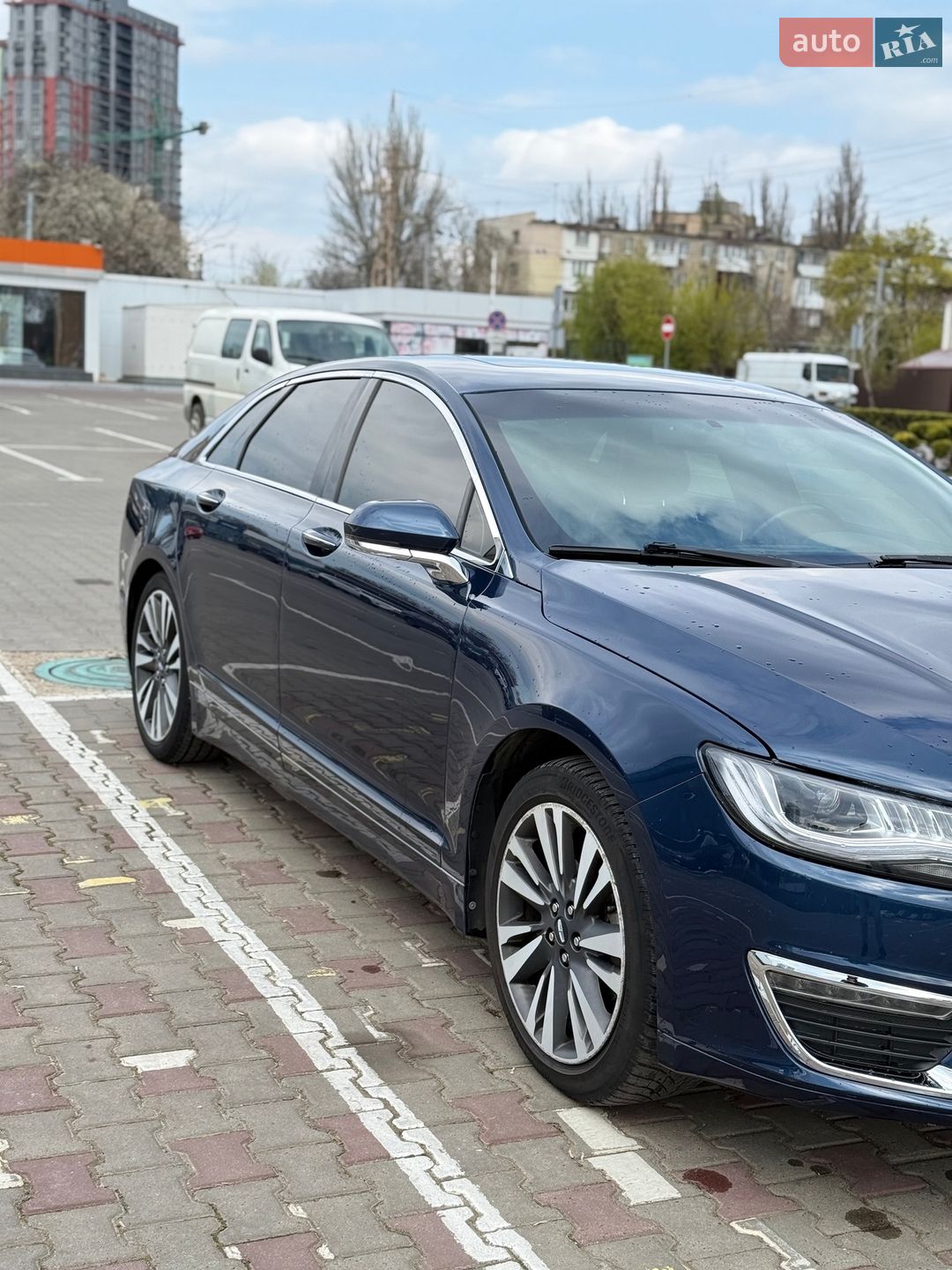 Lincoln MKZ 2017 VIN 3LN6L5E95HR653243 фото оголошення 2 з 15