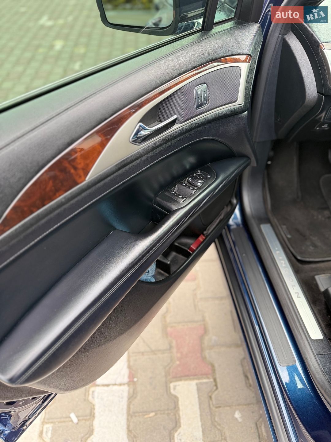 Lincoln MKZ 2017 VIN 3LN6L5E95HR653243 фото оголошення 11 з 15
