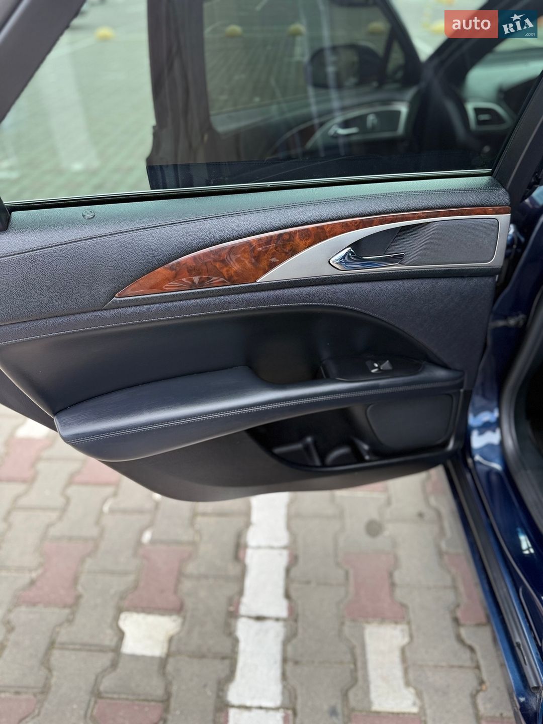 Lincoln MKZ 2017 VIN 3LN6L5E95HR653243 фото оголошення 13 з 15