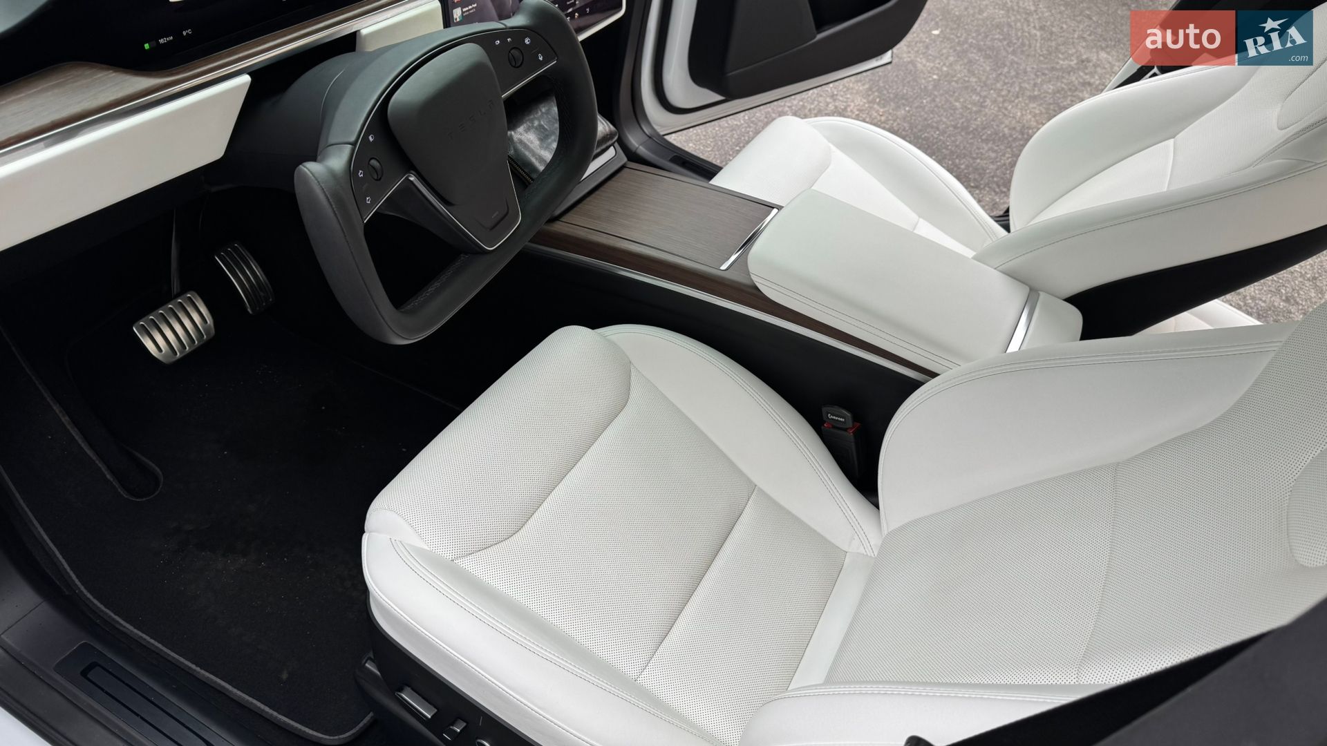 Tesla Model X 2021 VIN 5YJXCBE51MF326726 фото оголошення 13 з 24