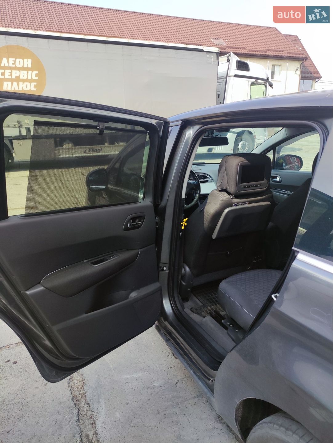 Peugeot 5008 2010 VIN VF30A9HZHAS244444 фото оголошення 10 з 37