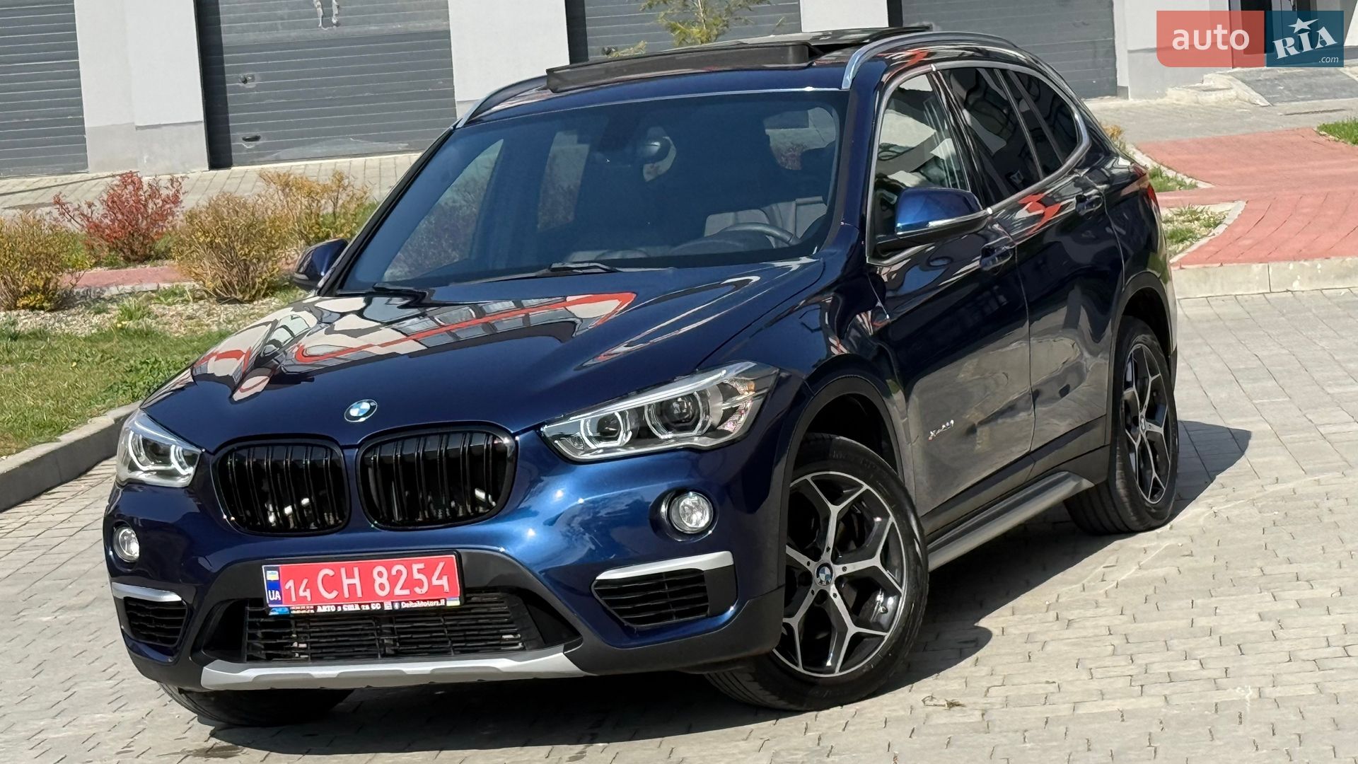 BMW X1 2018 VIN WBXHT3C36J5L25454 фото оголошення 2 з 40