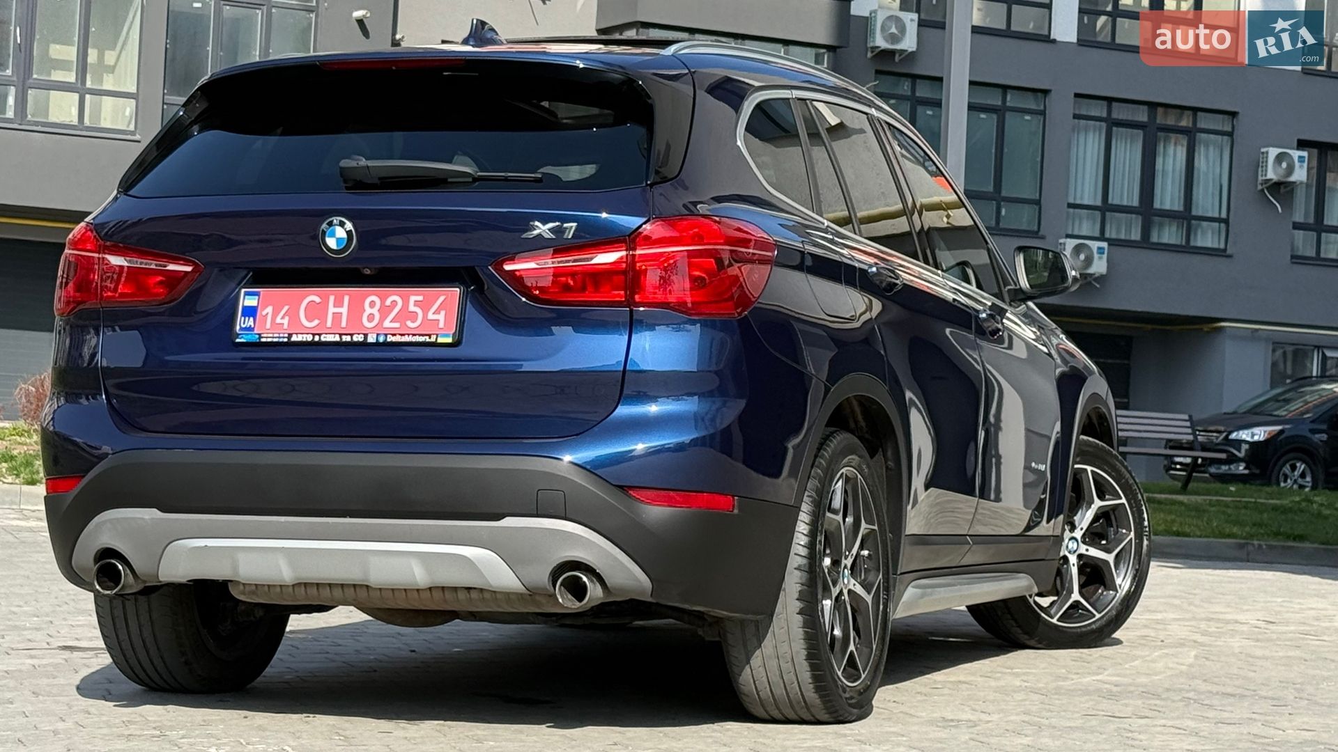 BMW X1 2018 VIN WBXHT3C36J5L25454 фото оголошення 18 з 40